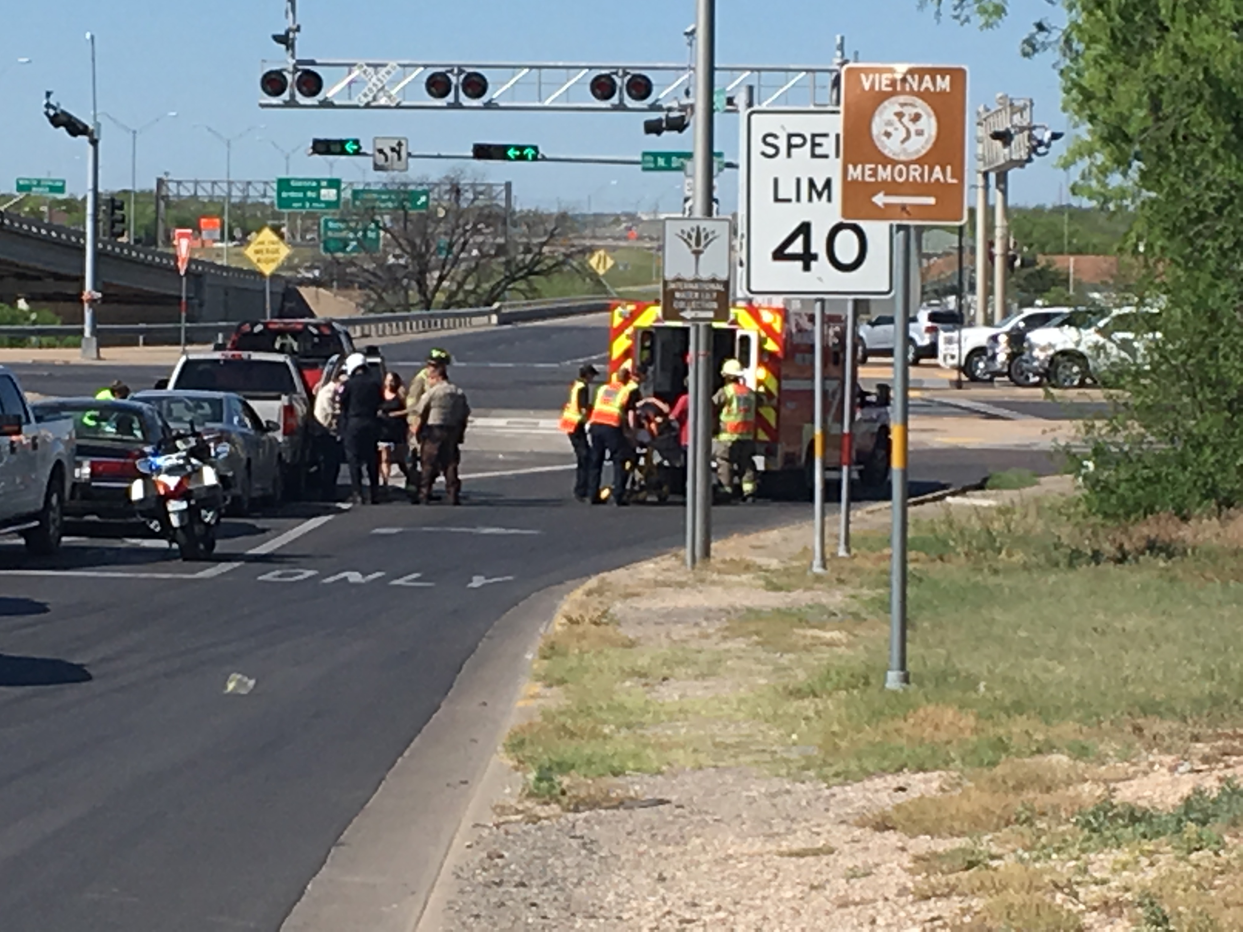 Crash on Bryant Blvd. (LIVE! Photo/Maura Ballard)s