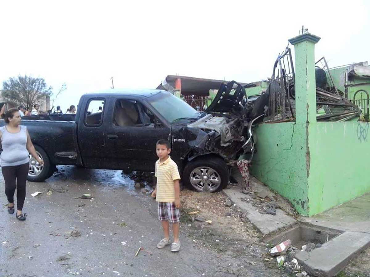 Tornado in Acuna on May 25, 2015 (Contributed, &amp;quot;Omega&amp;quot; from DelRioSoapbox.com)