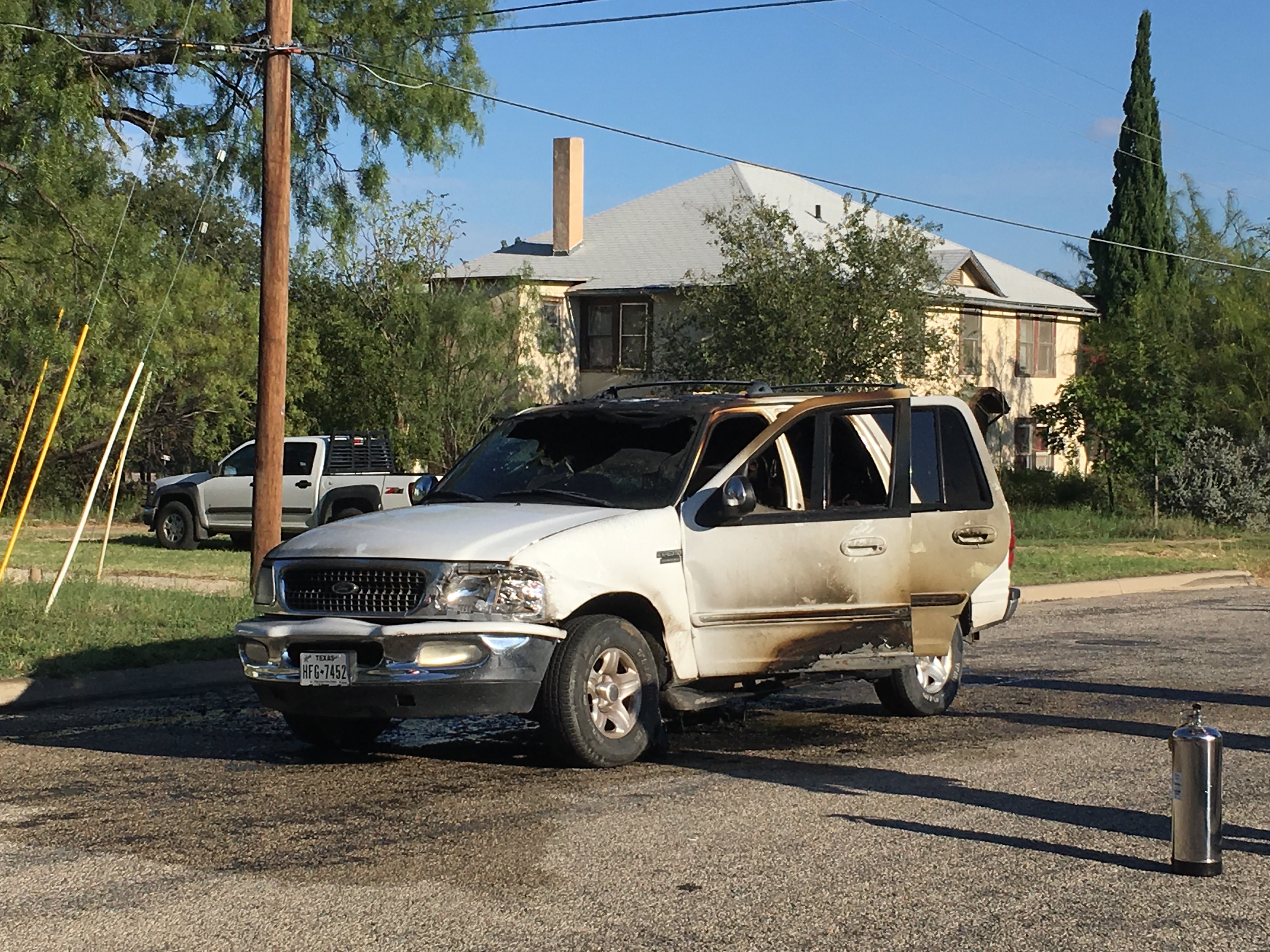 Vehicle fire in north San Angelo (LIVE! Photo/Stephanie Lindgren)