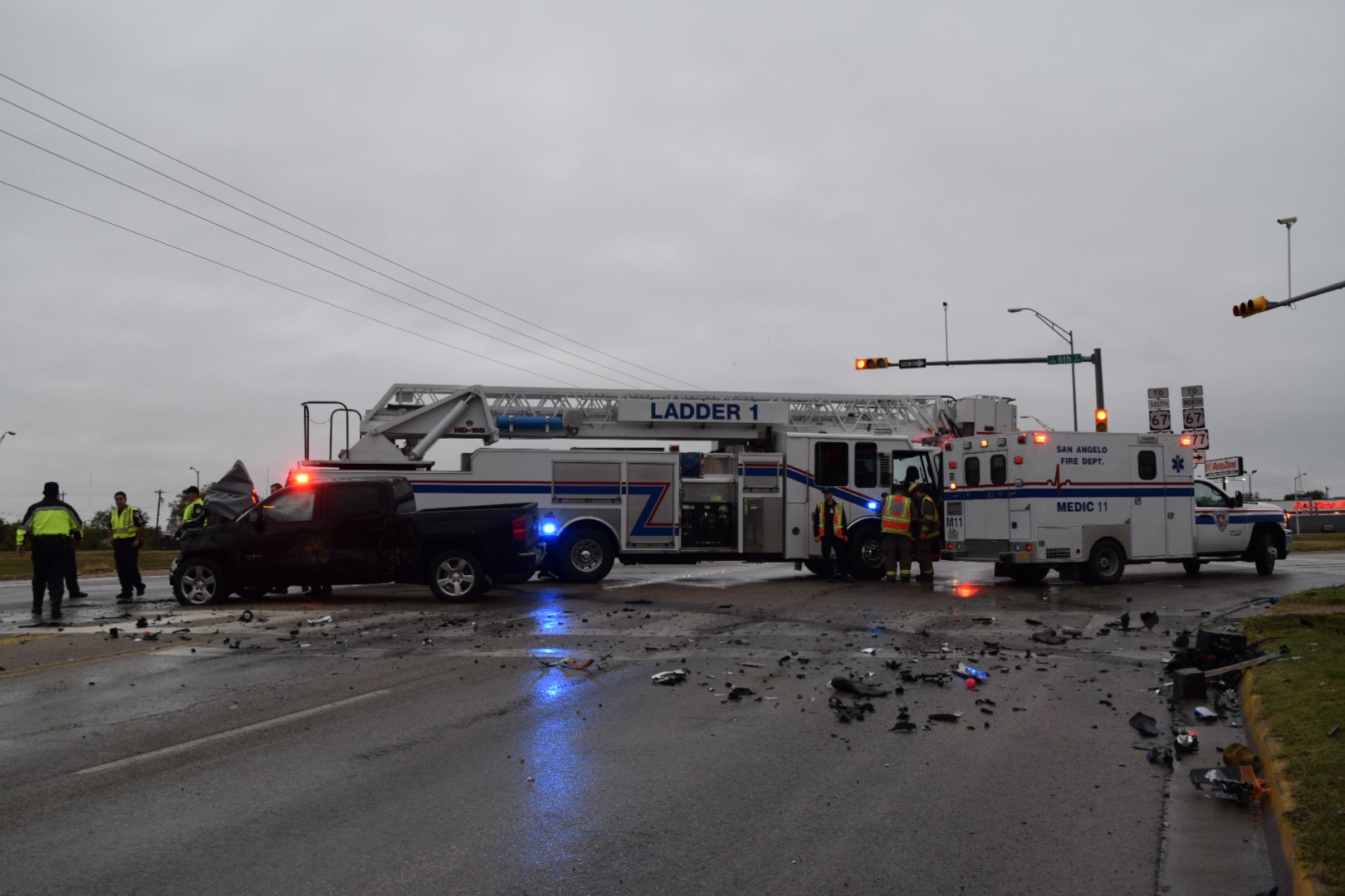Crash on Main St. and Houston Harte Frontage Rd. (LIVE! Photo/Cameron Niblock) Crash on Main St. and Houston Harte Frontage Rd. (LIVE! Photo/Cameron Niblock)