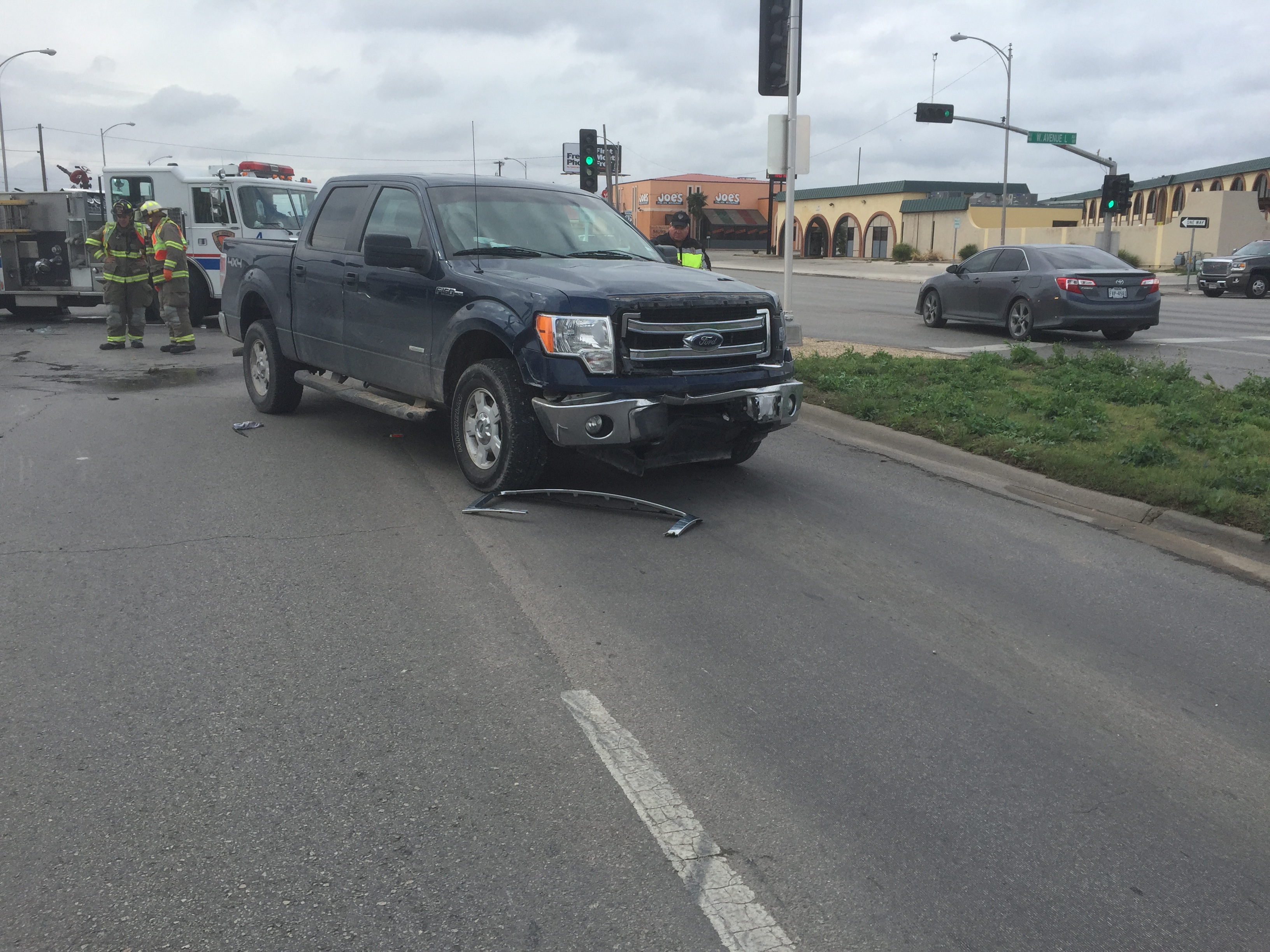 Crash on Bryant and Avenue L (LIVE! Photo/Brittany Clark) Crash on Bryant and Avenue L (LIVE! Photo/Brittany Clark)