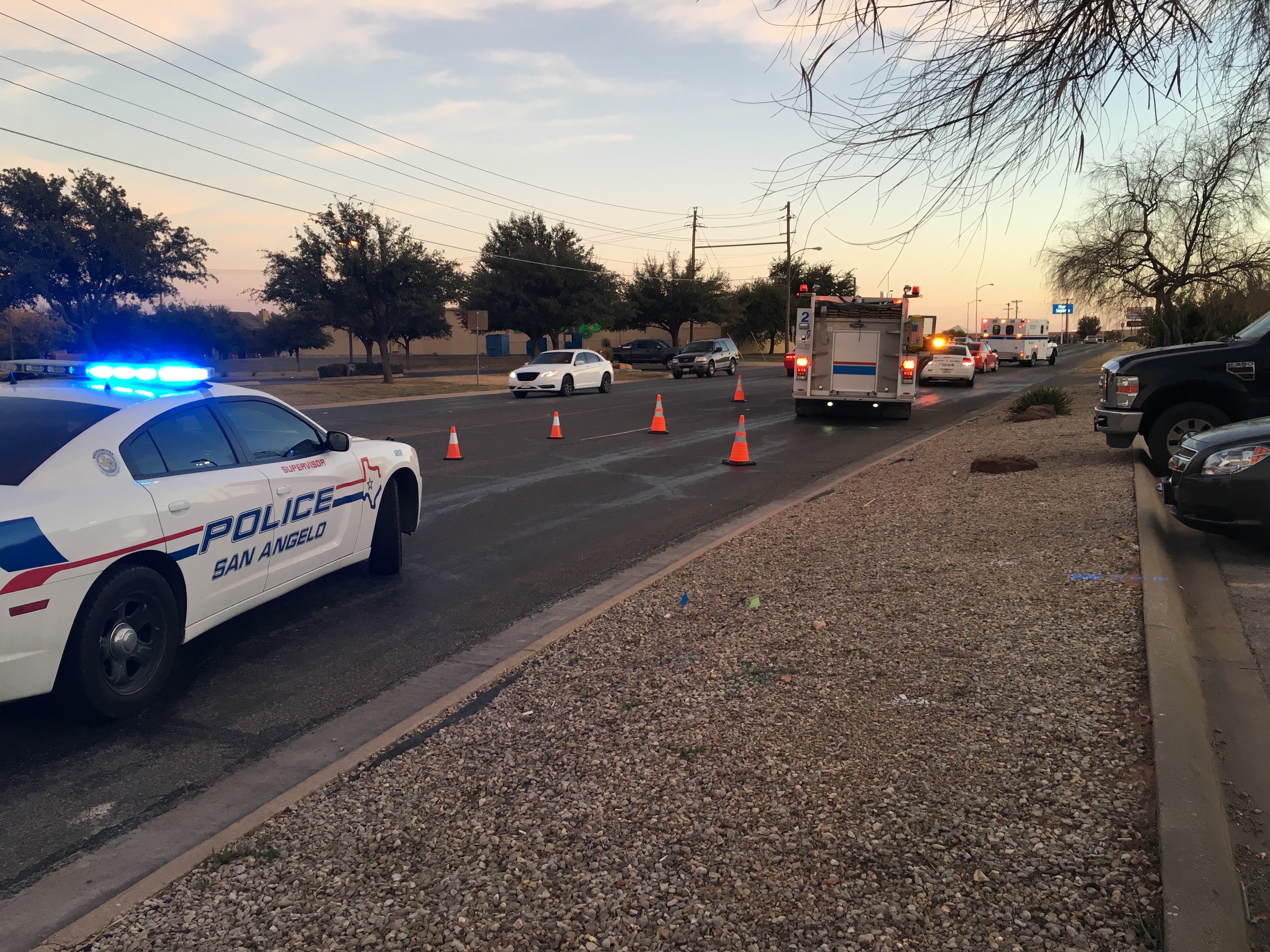 Crash on Sunset Dr. (LIVE! Photo/Zoey Hanrahan) Crash on Sunset Dr. (LIVE! Photo/Zoey Hanrahan)
