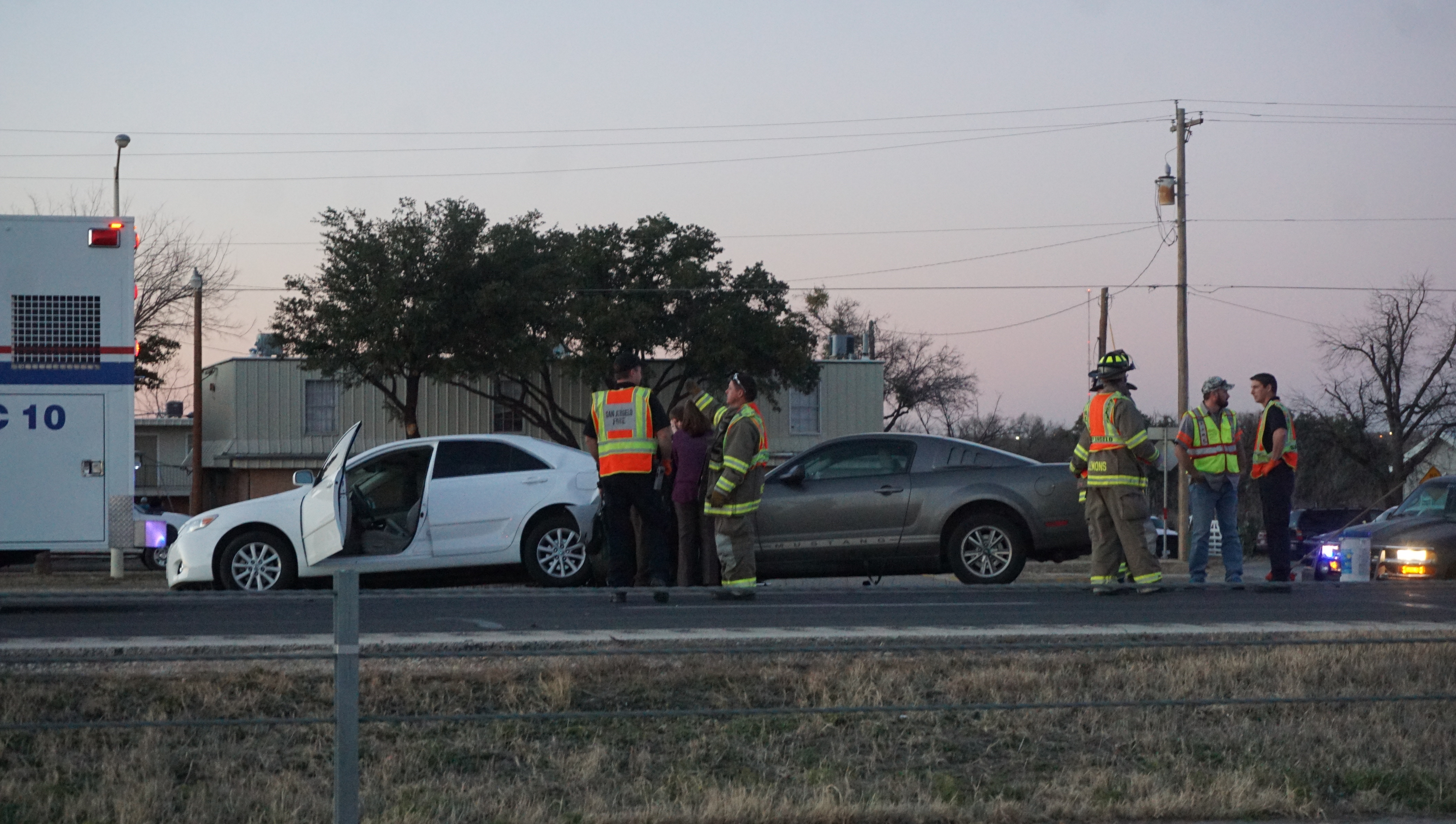 Crashes on Loop 306 (LIVE! Photo/John Basquez) Crashes on Loop 306 (LIVE! Photo/John Basquez)