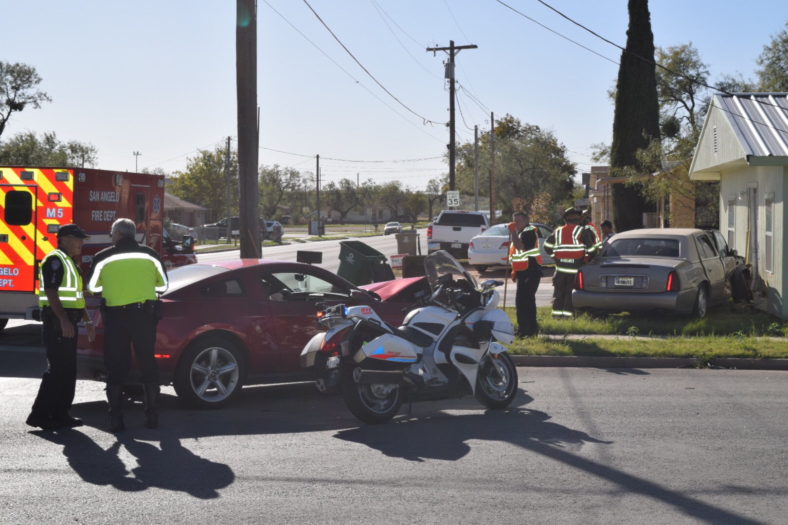 Crash in 700 block of W. 19th St. (LIVE! Photo/Cameron Niblock) Crash in 700 block of W. 19th St. (LIVE! Photo/Cameron Niblock)