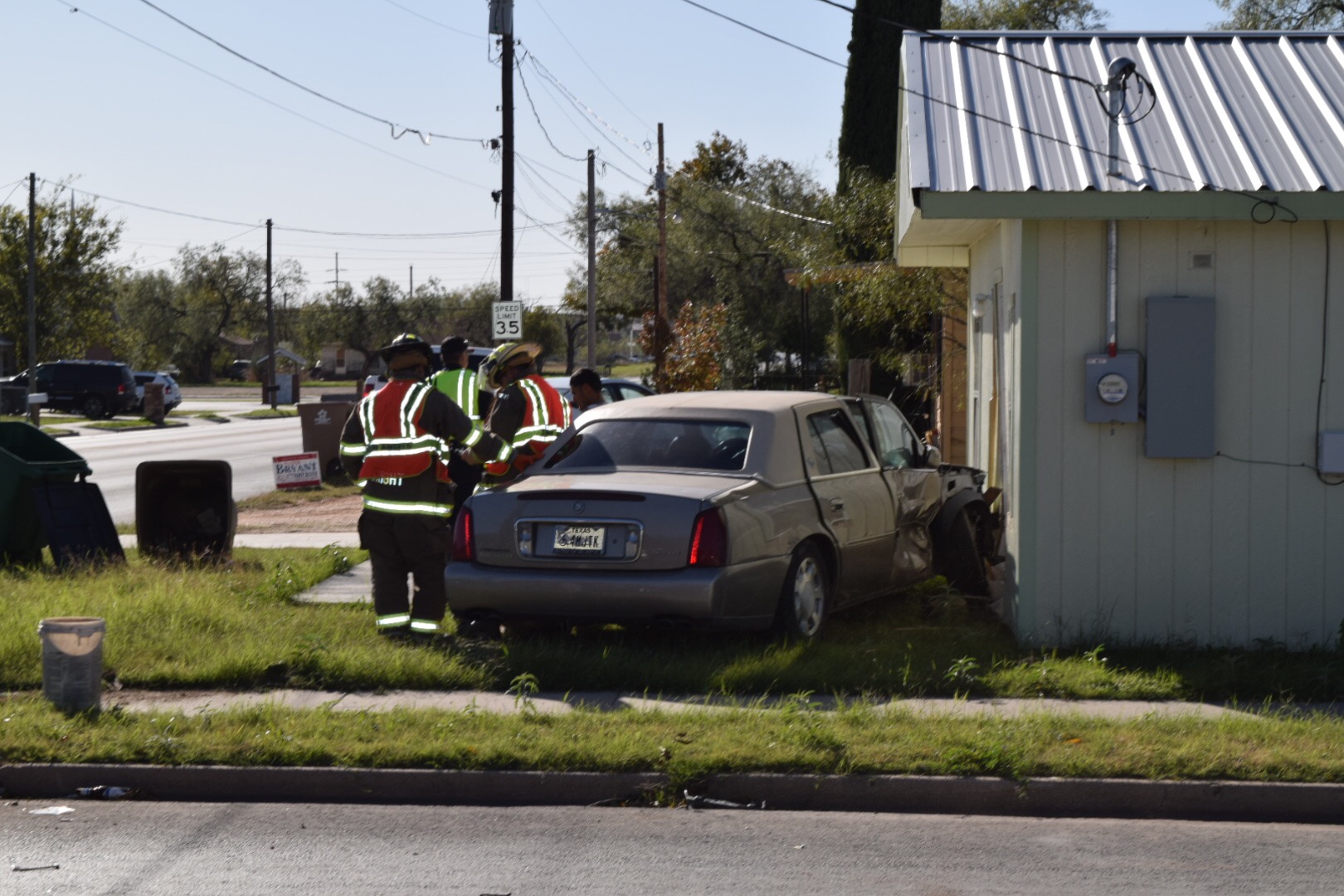 Crash in 700 block of W. 19th St. (LIVE! Photo/Cameron Niblock) Crash in 700 block of W. 19th St. (LIVE! Photo/Cameron Niblock)