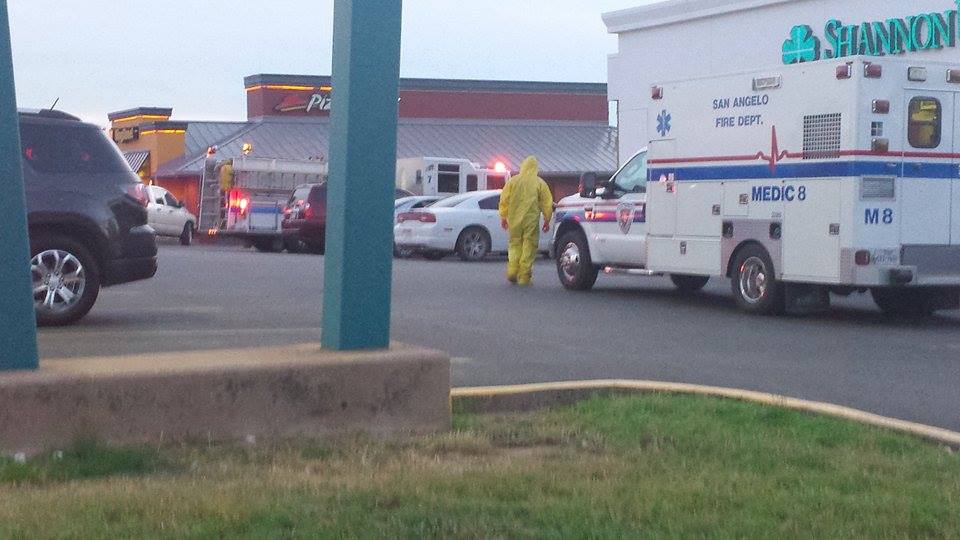 Workers were seen in hazmat suits following a report of a patient that had Ebola at the Shannon Clinic on Knickerbocker on Sunday. (Contributed photo/Miranda Sanchez) Workers were seen in hazmat suits following a report of a patient that had Ebola at the Shannon Clinic on Knickerbocker on Sunday. (Contributed photo/Miranda Sanchez)