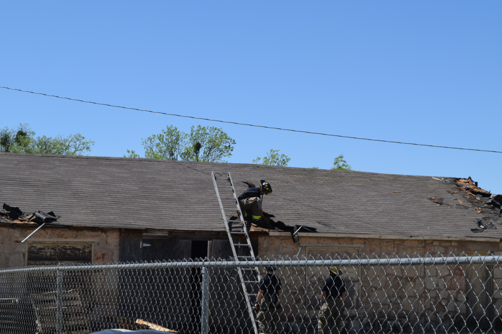 Fire in 1900 block of Chadbourne St. (LIVE! Photo/Gabriel Neves) Fire in 1900 block of Chadbourne St. (LIVE! Photo/Gabriel Neves)