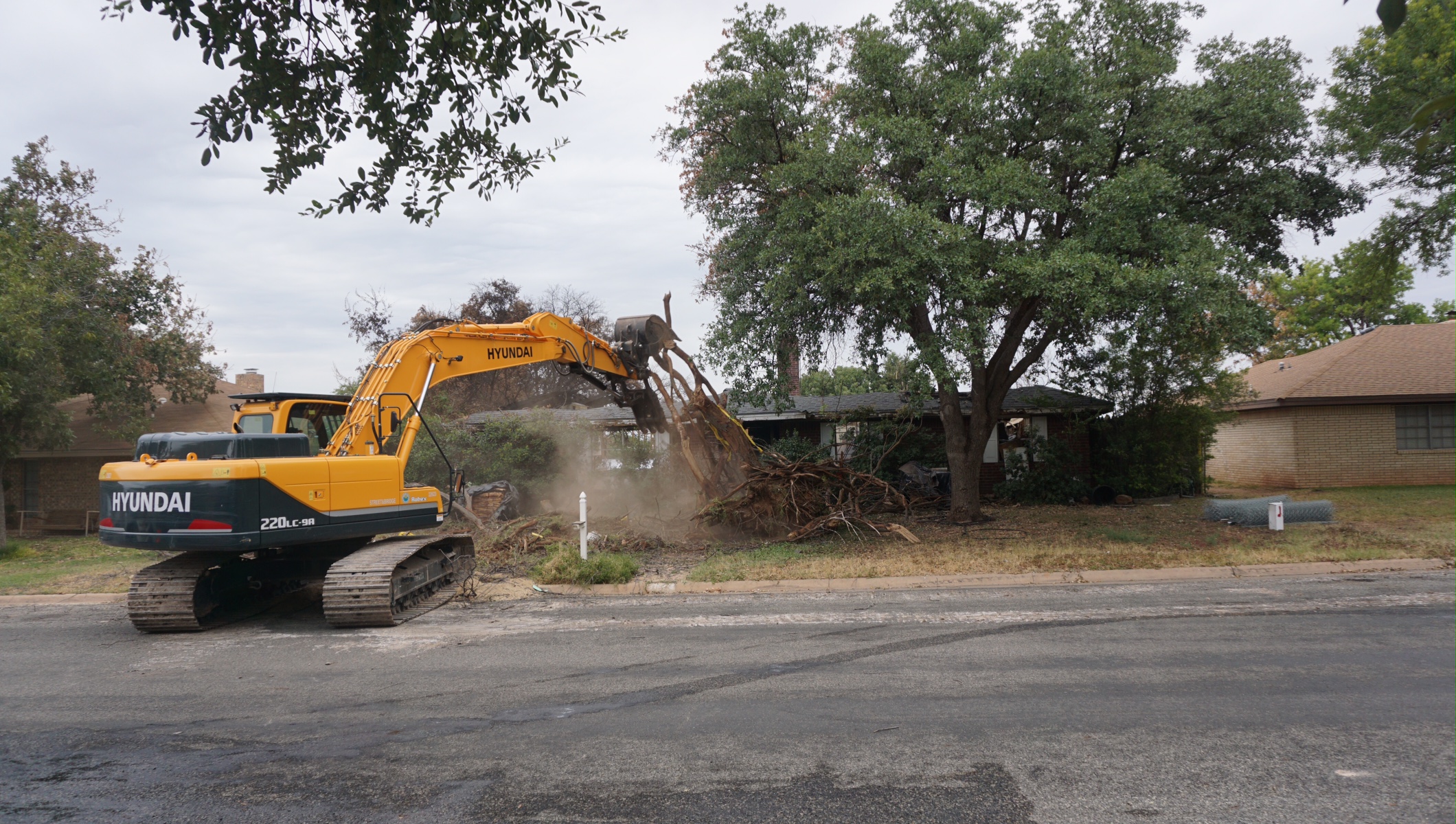 housedemolish2.jpg