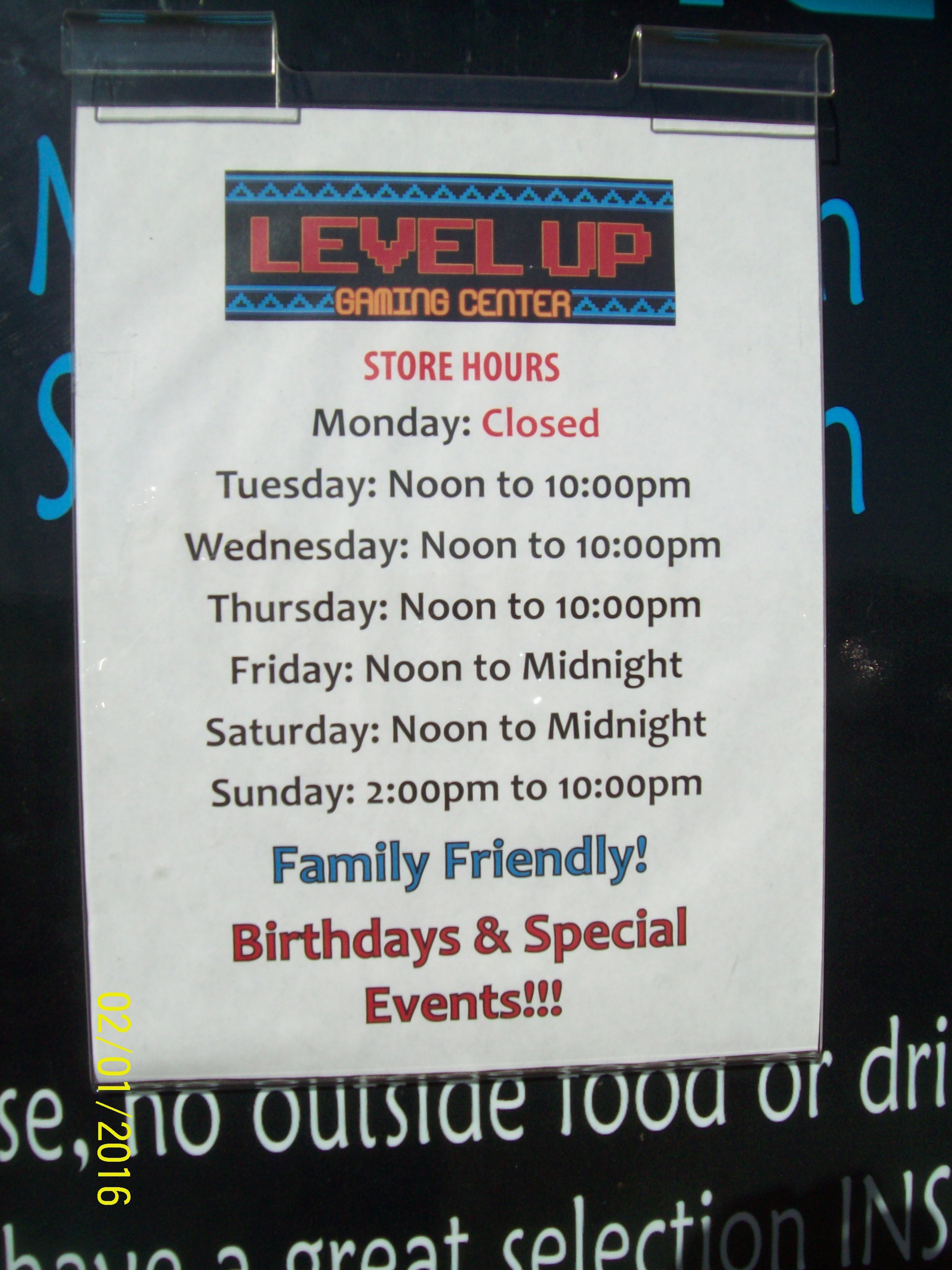 Level Up Gaming Center celebrates its ribbon cutting Monday afternoon. (LIVE! Holiday Bailey) Level Up Gaming Center celebrates its ribbon cutting Monday afternoon. (LIVE! Holiday Bailey)