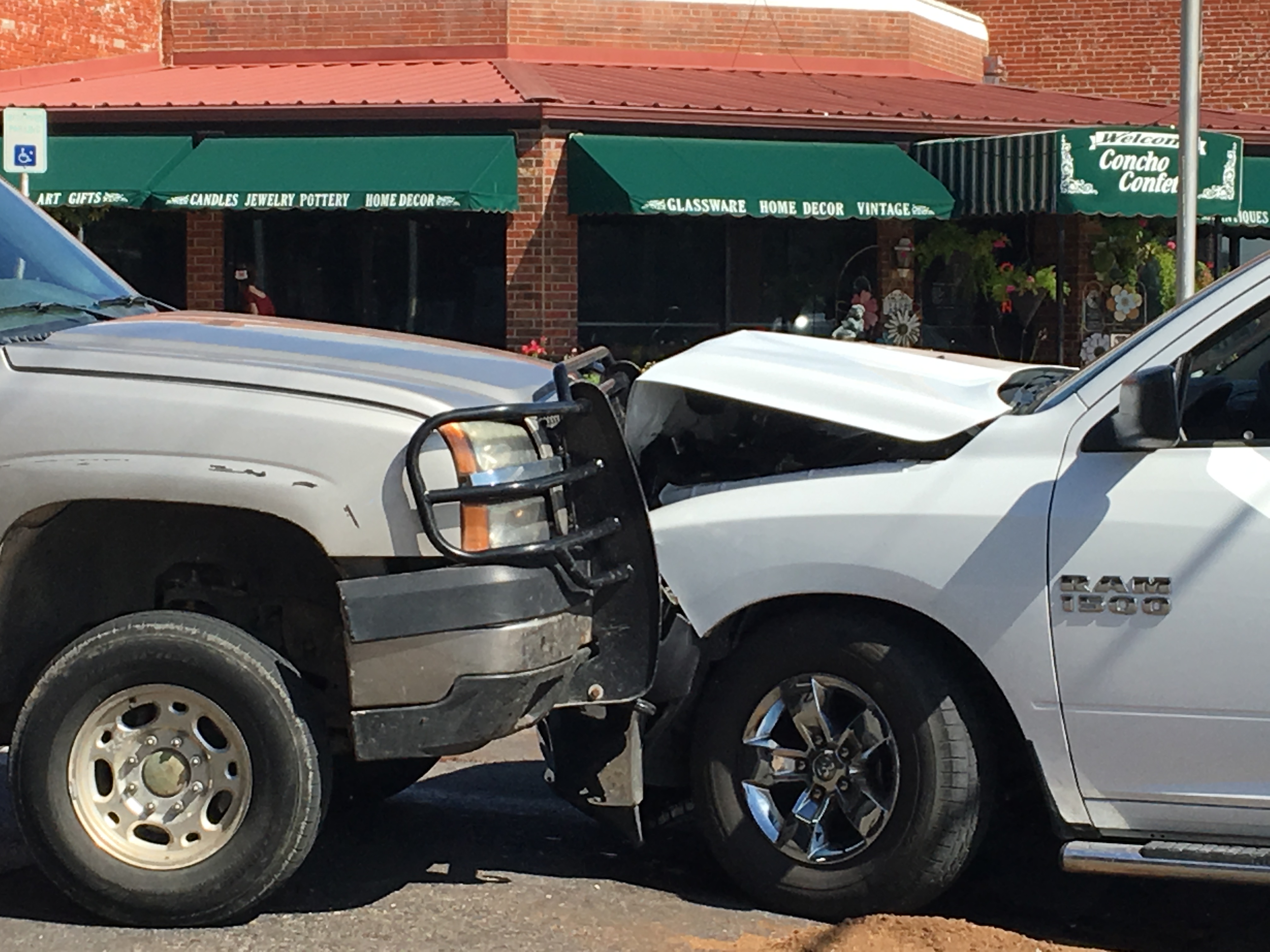 Crash on Concho and Oakes Streets (LIVE! Photo/Cameron Niblock) Crash on Concho and Oakes Streets (LIVE! Photo/Cameron Niblock)