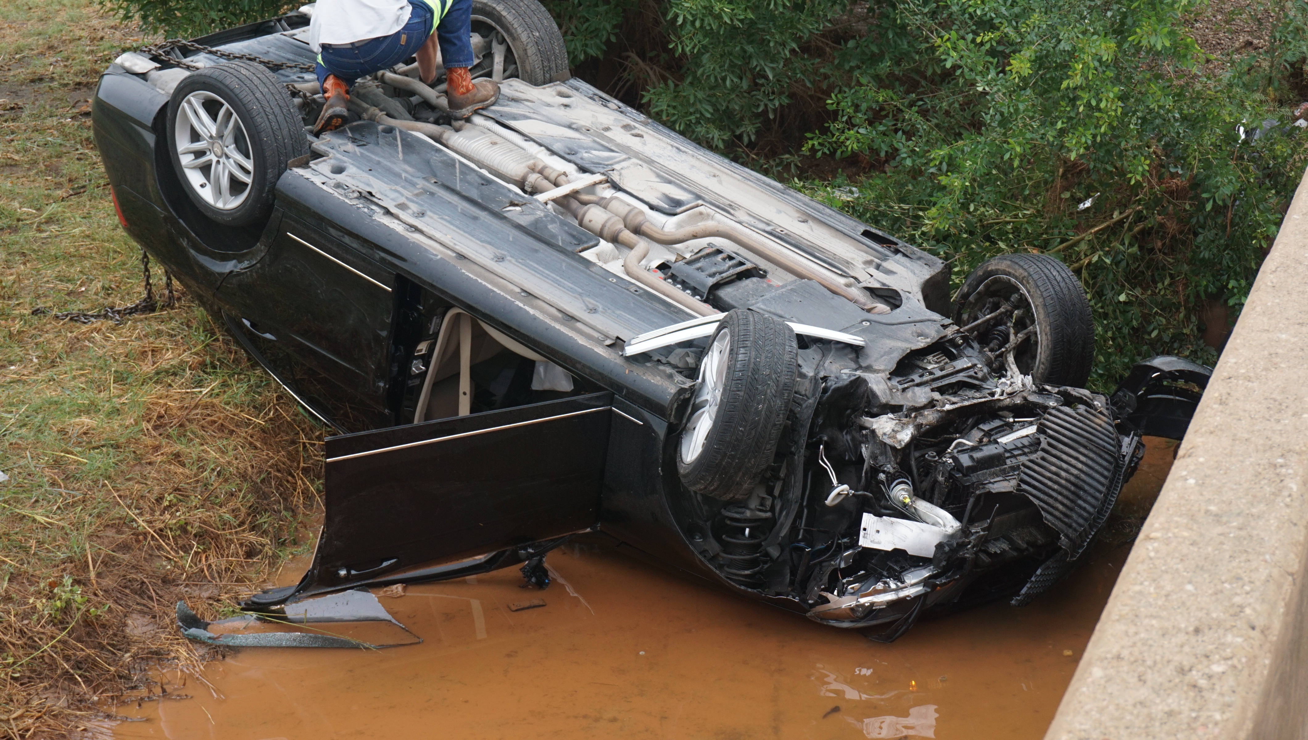 red_arroyo_crash_3.jpg