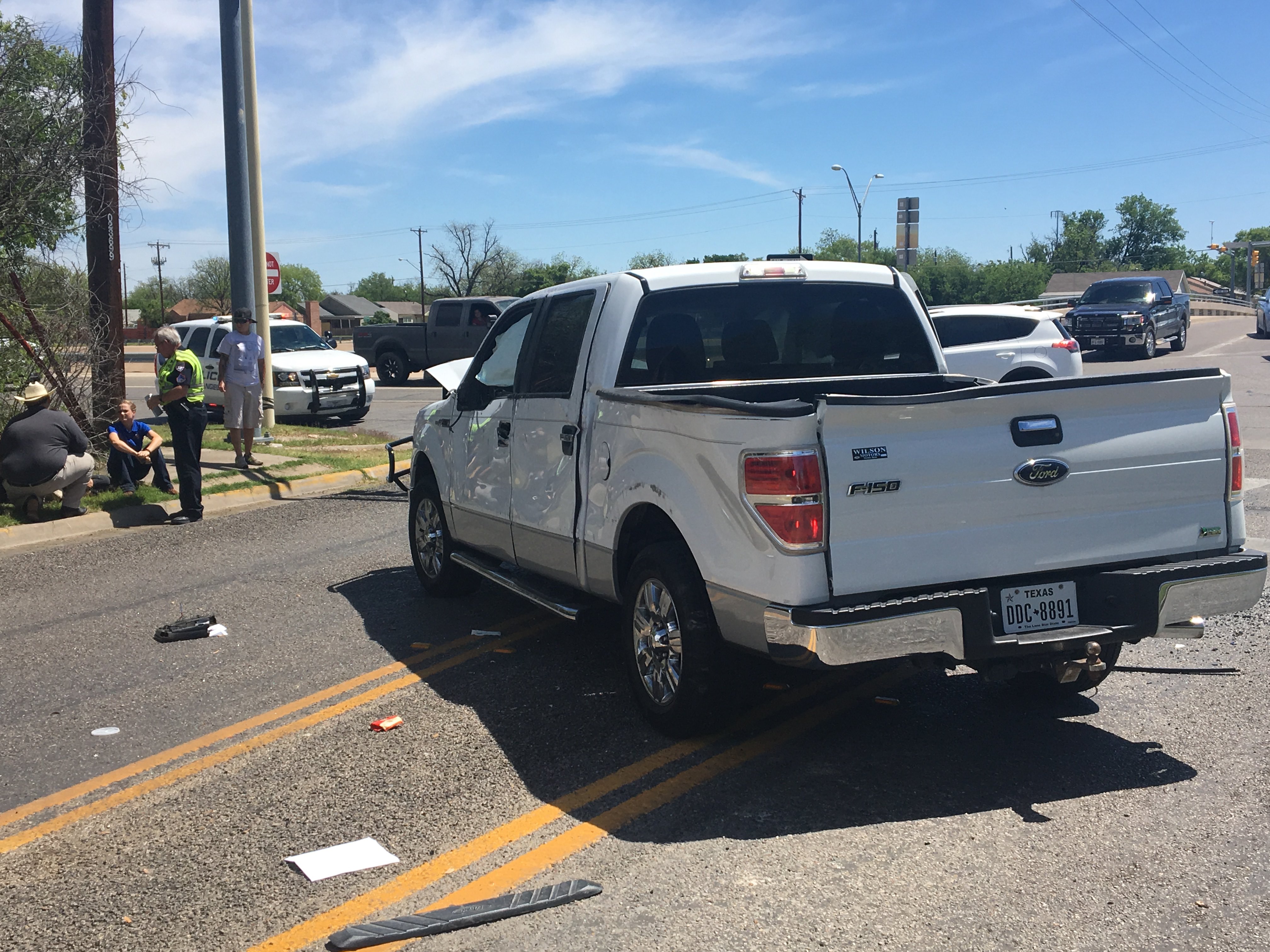 Crash on Howard and Dallas (LIVE! Photo/Cameron Niblock)