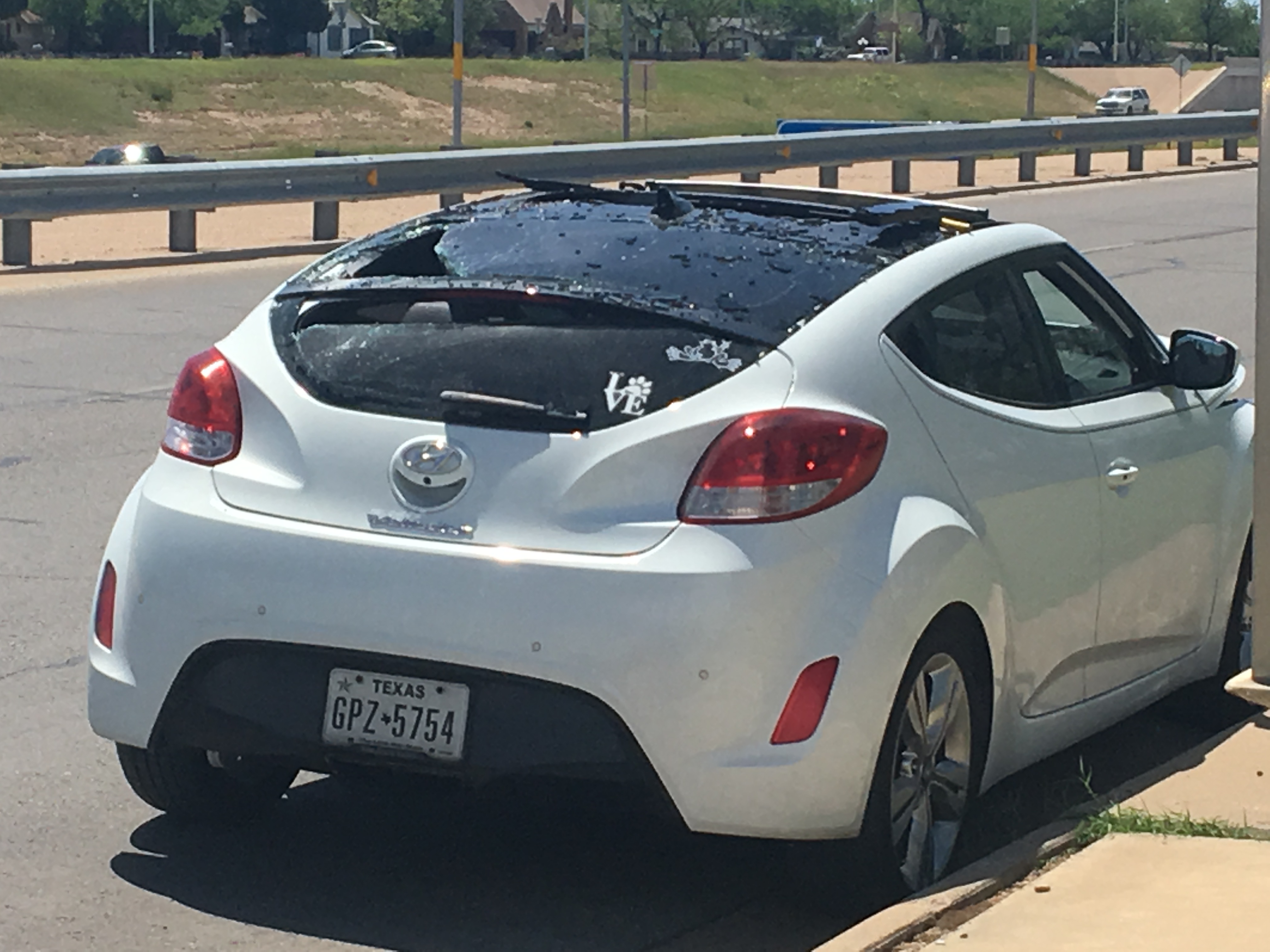 Crash on Howard and Dallas (LIVE! Photo/Cameron Niblock)