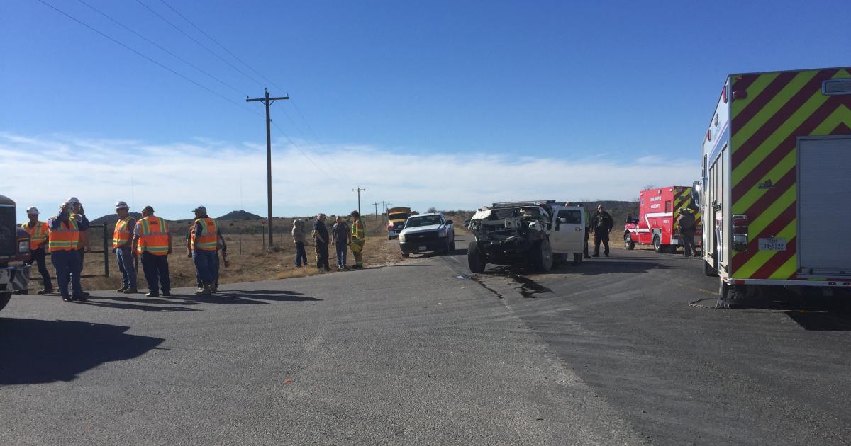 Crash on RM 853 (LIVE! Photo/John Basquez)