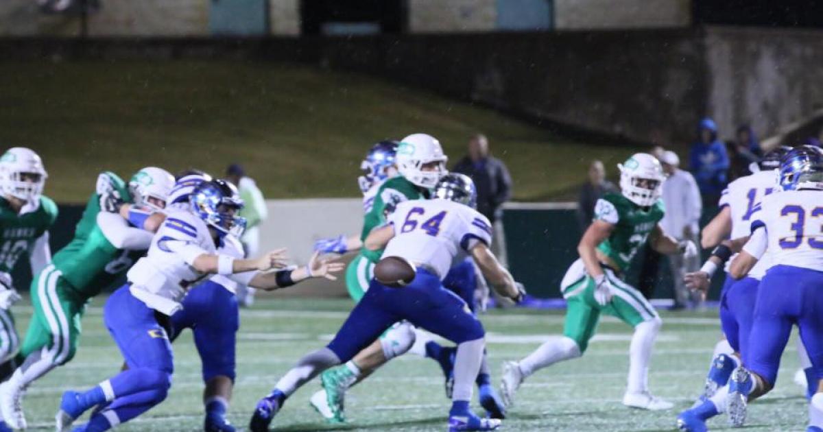 Can you see the football? (Contributed/Rodney Fleming) Can you see the football? (Contributed/Rodney Fleming)