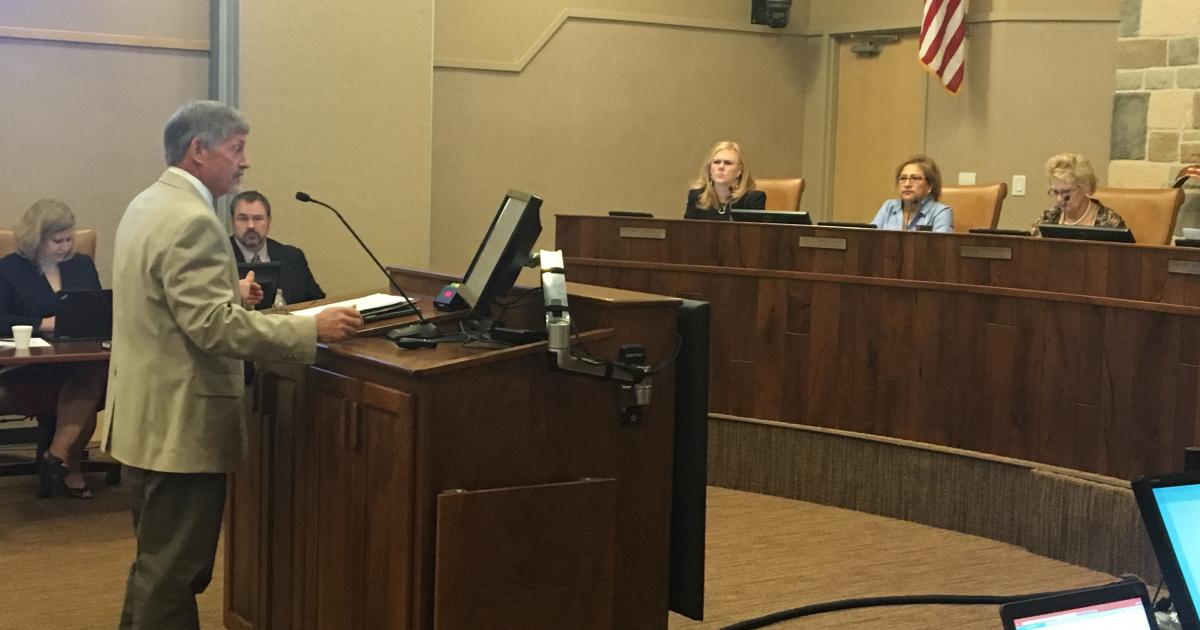 Bill Riley Discusses Future Water Plans With The City Council