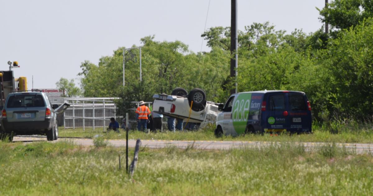 Crash on Foster Road. (LIVE! Photo/Stephanie Lindgren) Crash on Foster Road. (LIVE! Photo/Stephanie Lindgren)