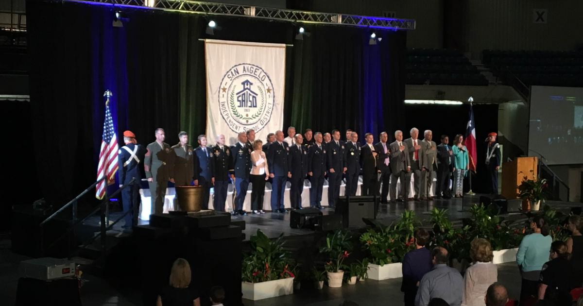 The pledge of allegiance during the convocation