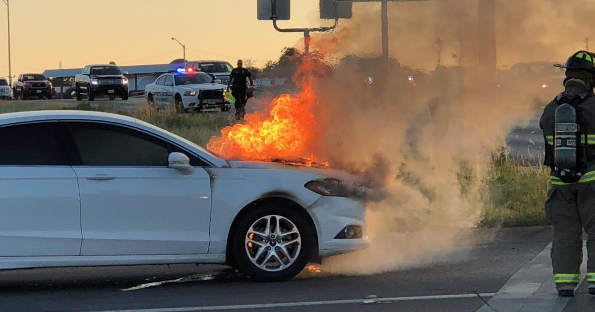Fiery inferno on Loop 306. (LIVE! Photo/John Basquez) Fiery inferno on Loop 306. (LIVE! Photo/John Basquez)