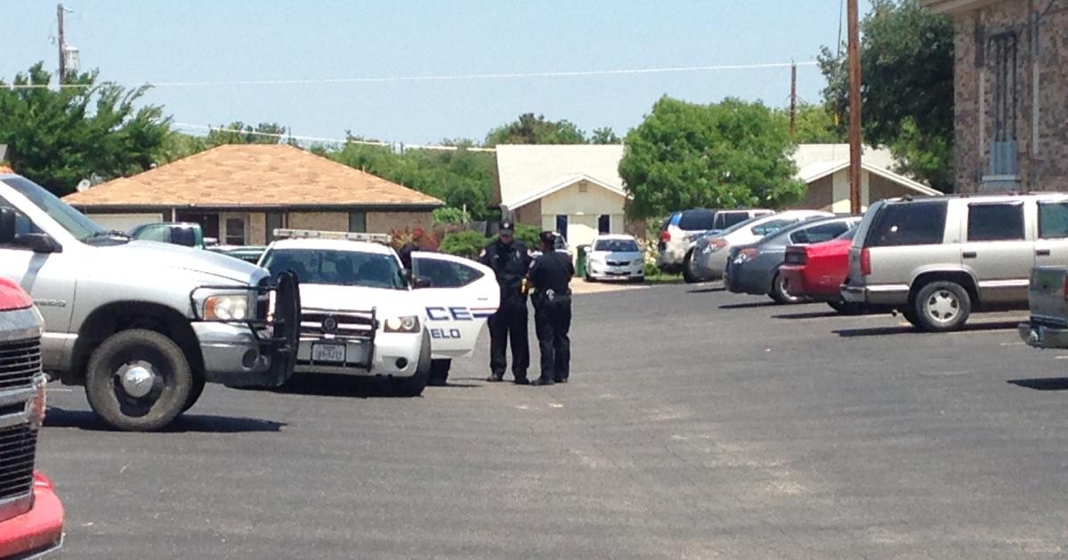 Shooting on Rainey Road in San Angelo (LIVE! Photo/Cameron Niblock) Shooting on Rainey Road in San Angelo (LIVE! Photo/Cameron Niblock)