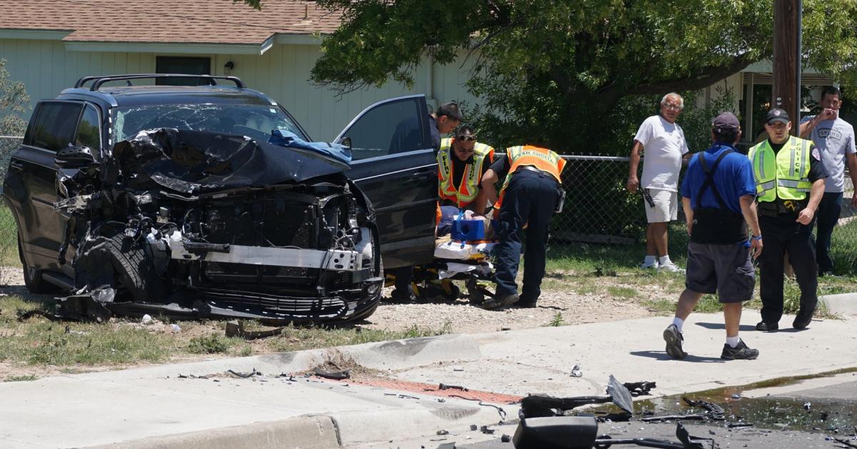 Several injuries are reported after a crash involving a transit bus. (LIVE! Photo/Stephanie Lindgren) Several injuries are reported after a crash involving a transit bus. (LIVE! Photo/Stephanie Lindgren)