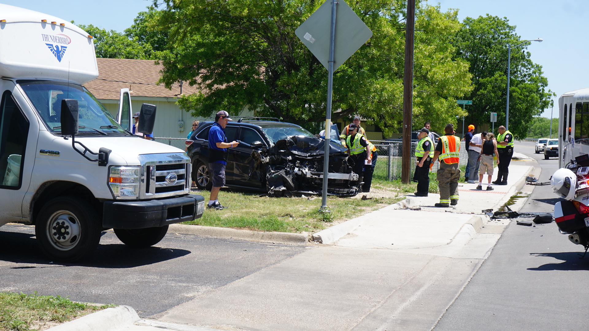 Several injuries are reported after a crash involving a transit bus. (LIVE! Photo/Stephanie Lindgren) Several injuries are reported after a crash involving a transit bus. (LIVE! Photo/Stephanie Lindgren)