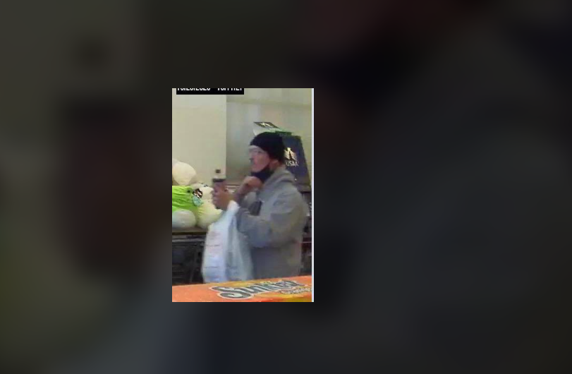 SAPD Searching for Credit Card Thieves