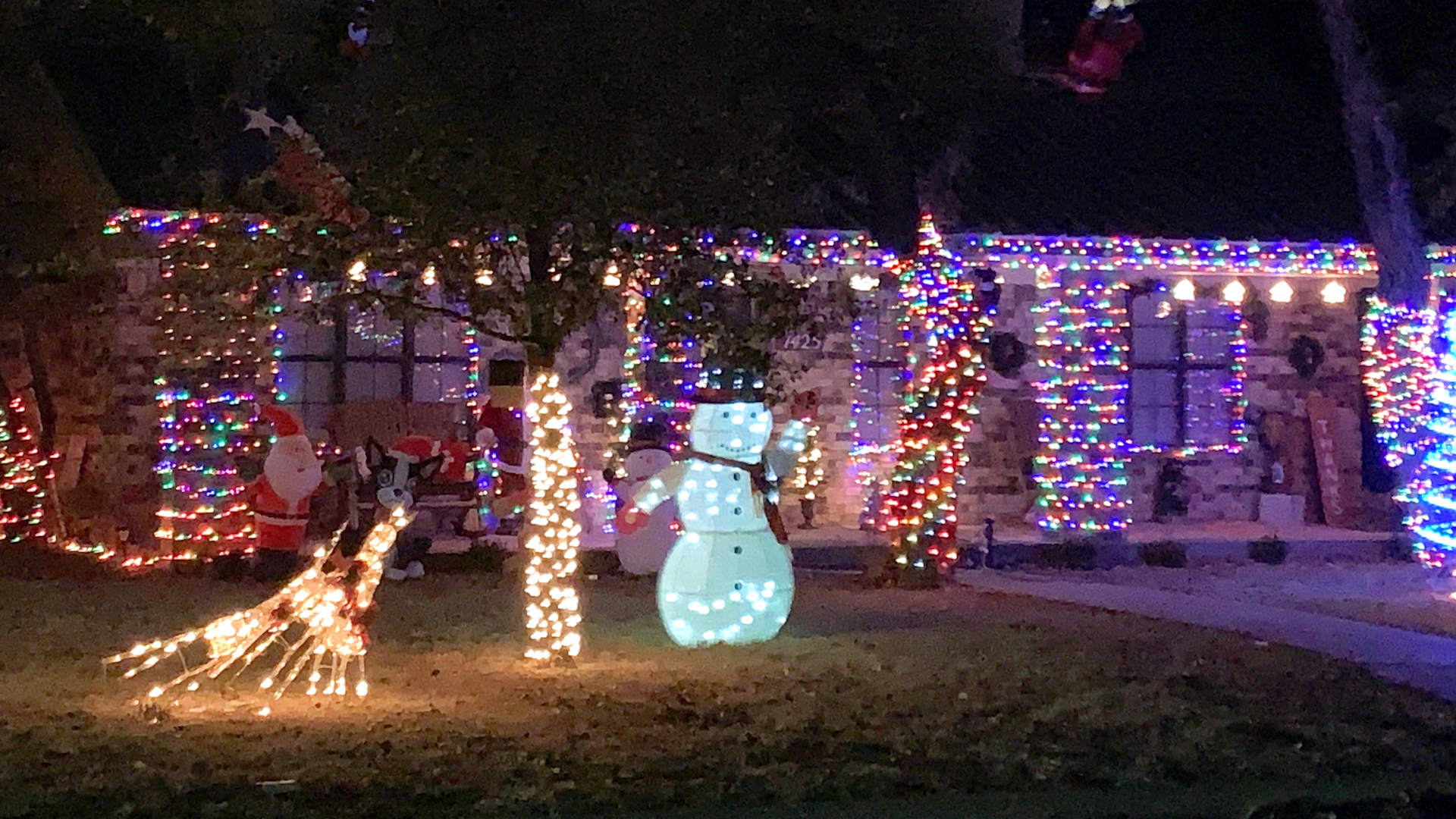 Christmas Lights in the Santa Rita Area