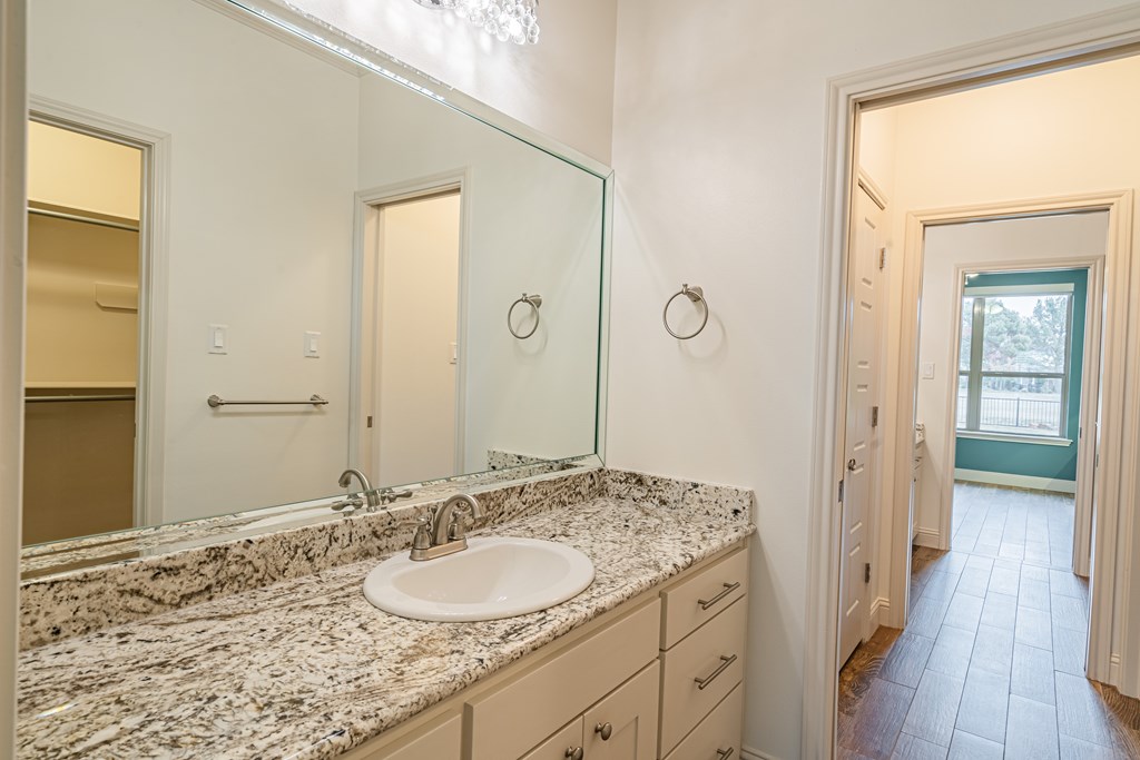 1938 Overhill Dr, San Angelo, TX 76904