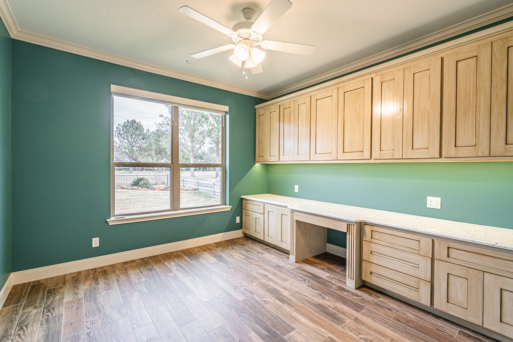 1938 Overhill Dr, San Angelo, TX 76904