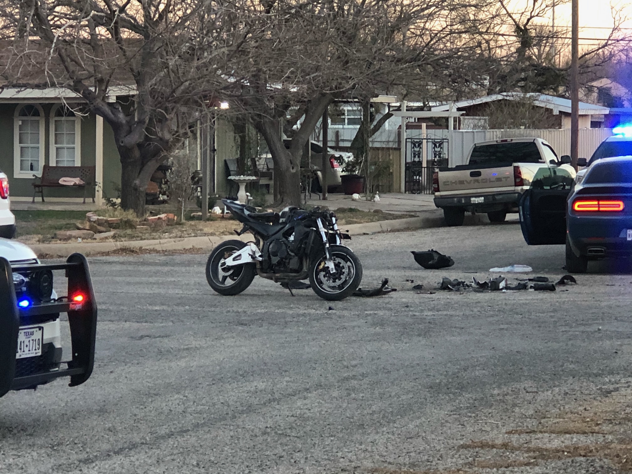 Bike vs Car Crash Houston St. (LIVE! Photo/Sonia Ramirez)