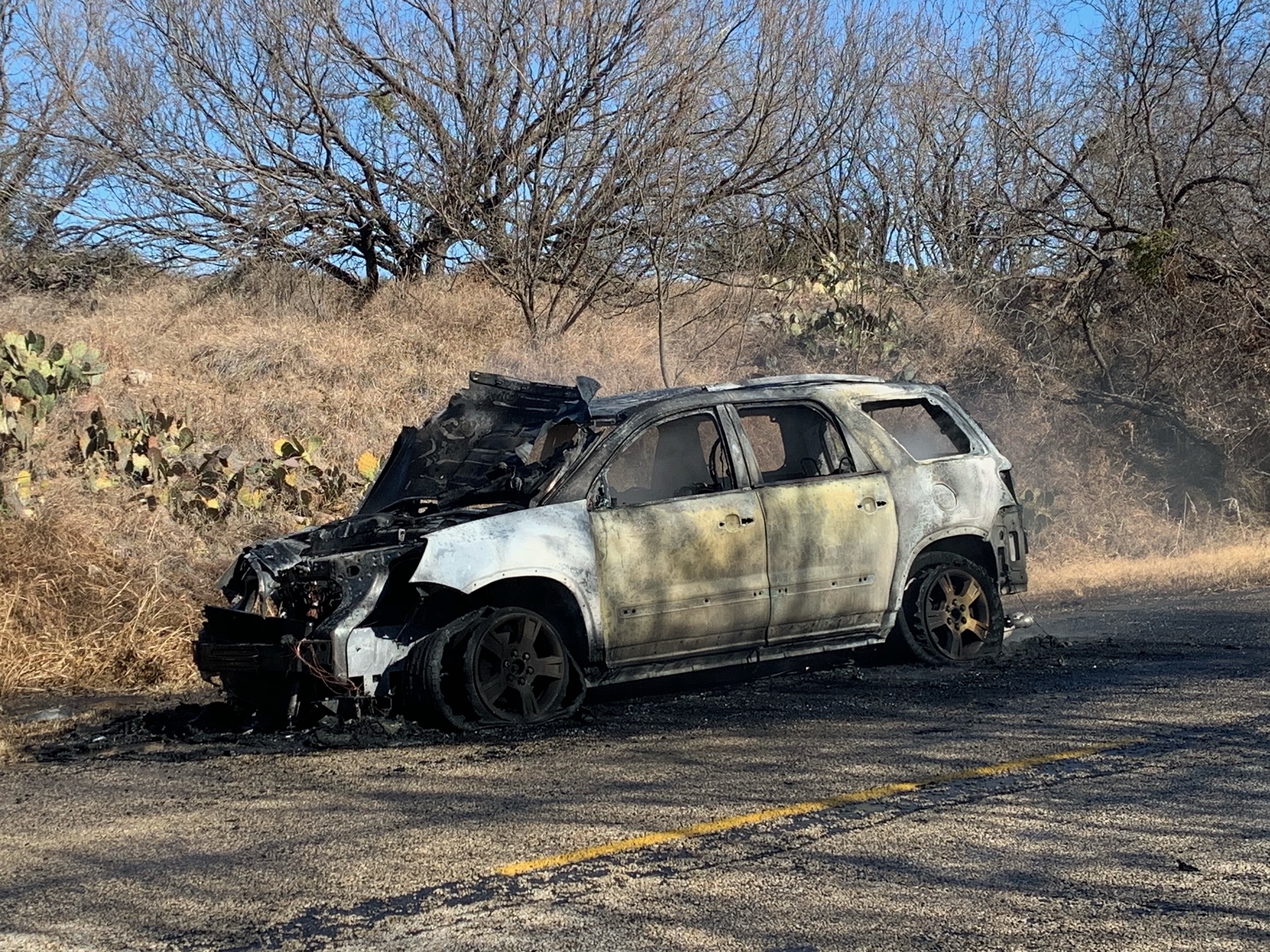 Watch: Suv Destroyed In Roadside Fire