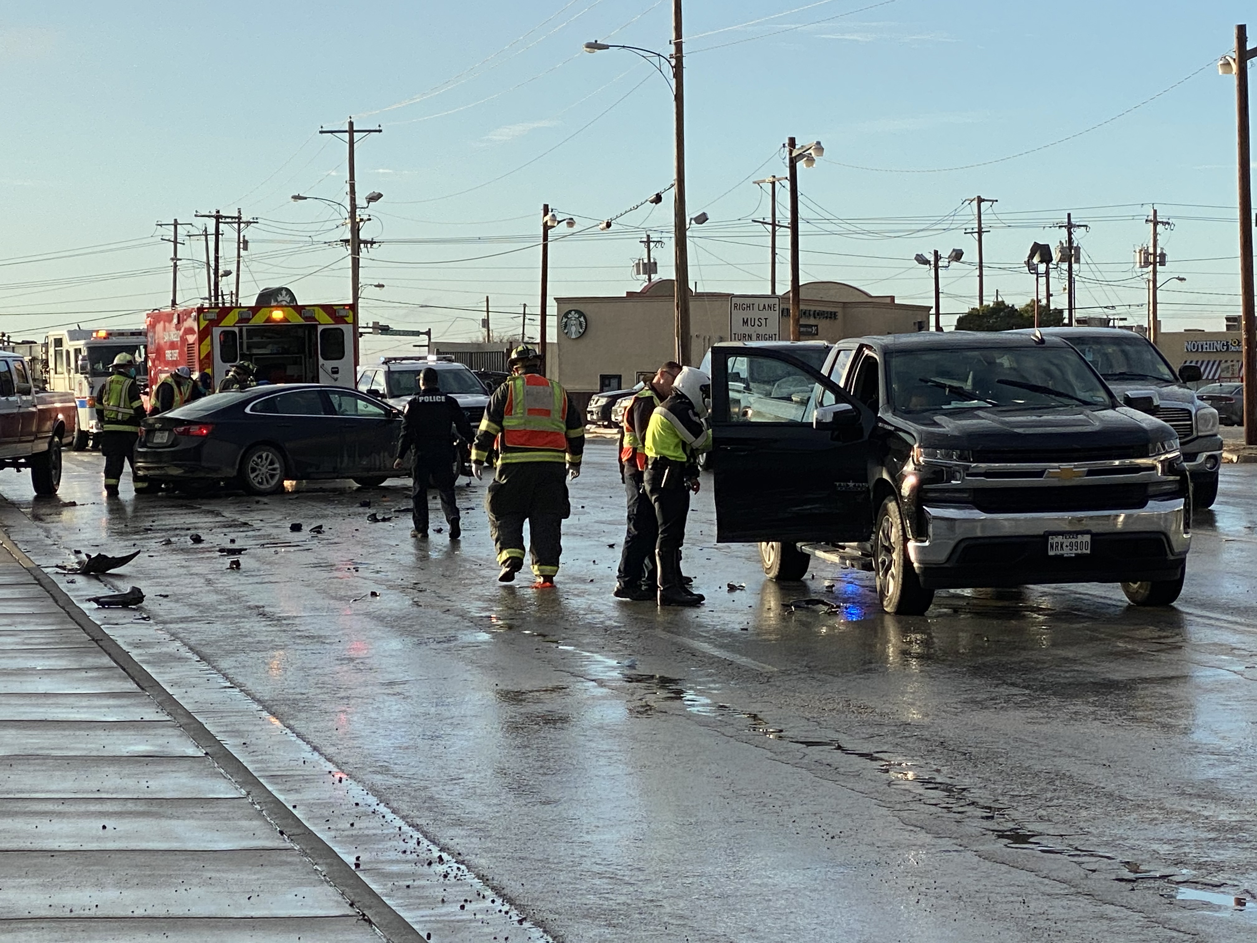Crash on in Front of H-E-B