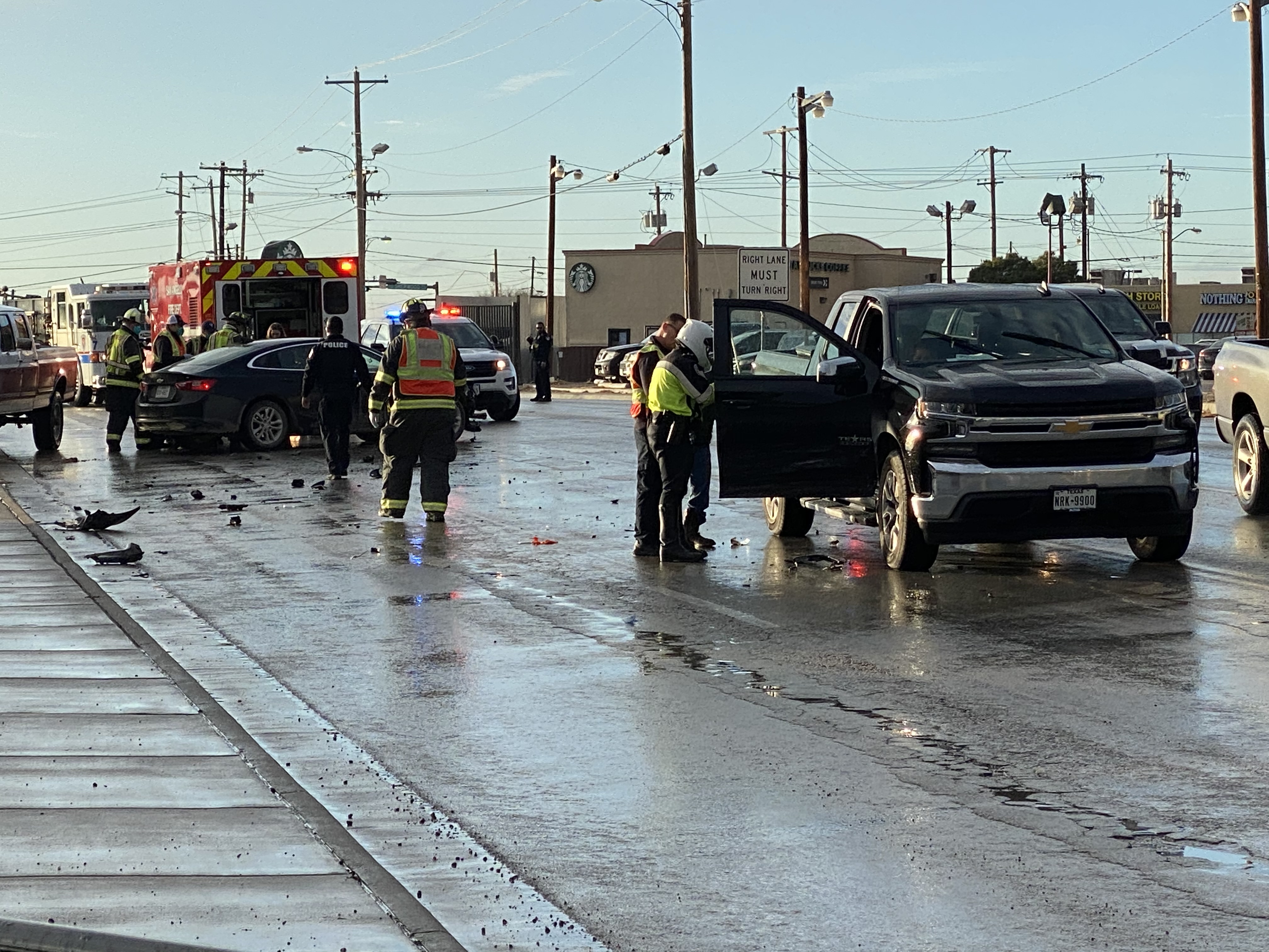 Crash on in Front of H-E-B