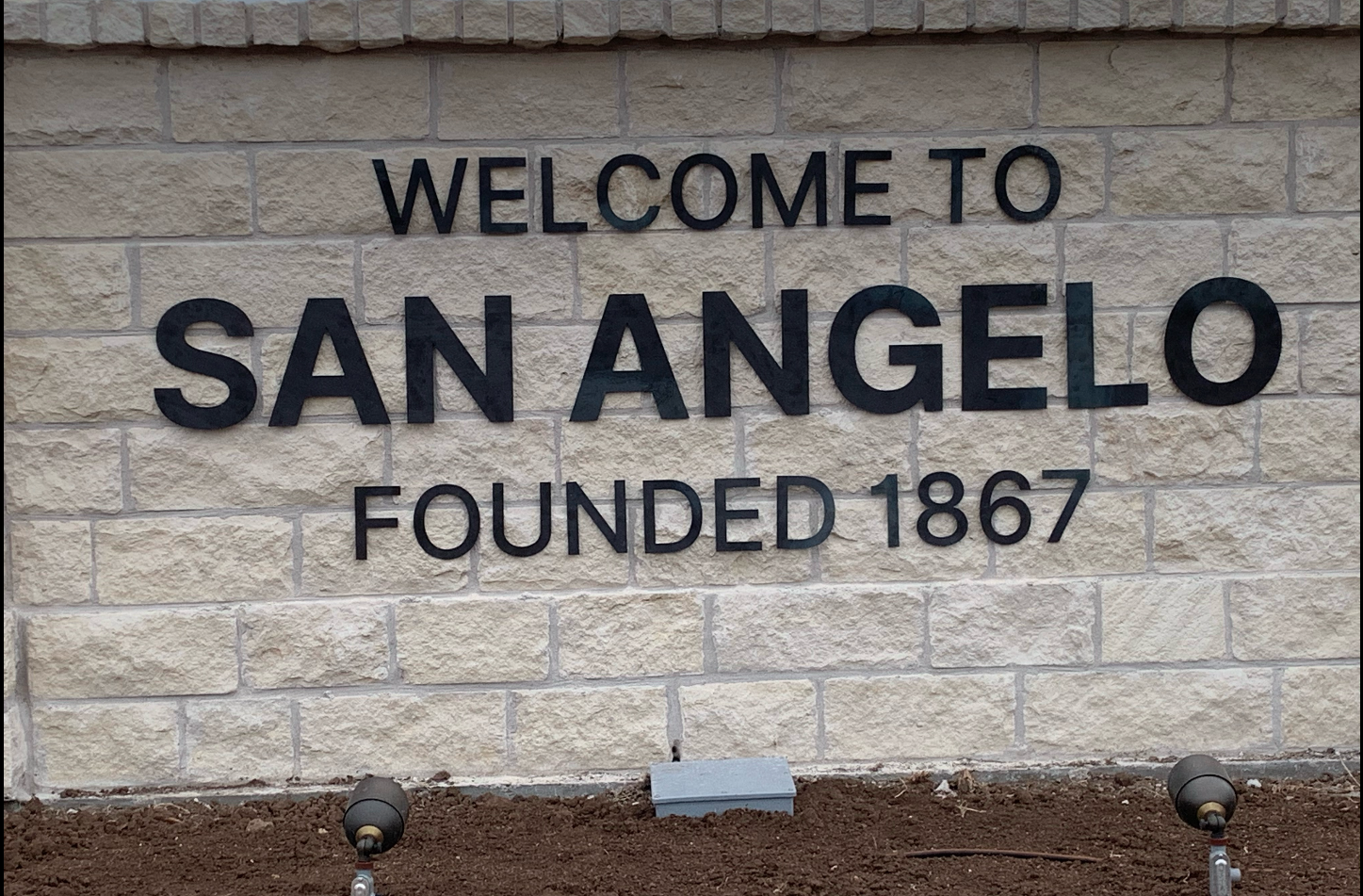 Welcome to San Angelo Signs at N. Bryant and 3rd St.