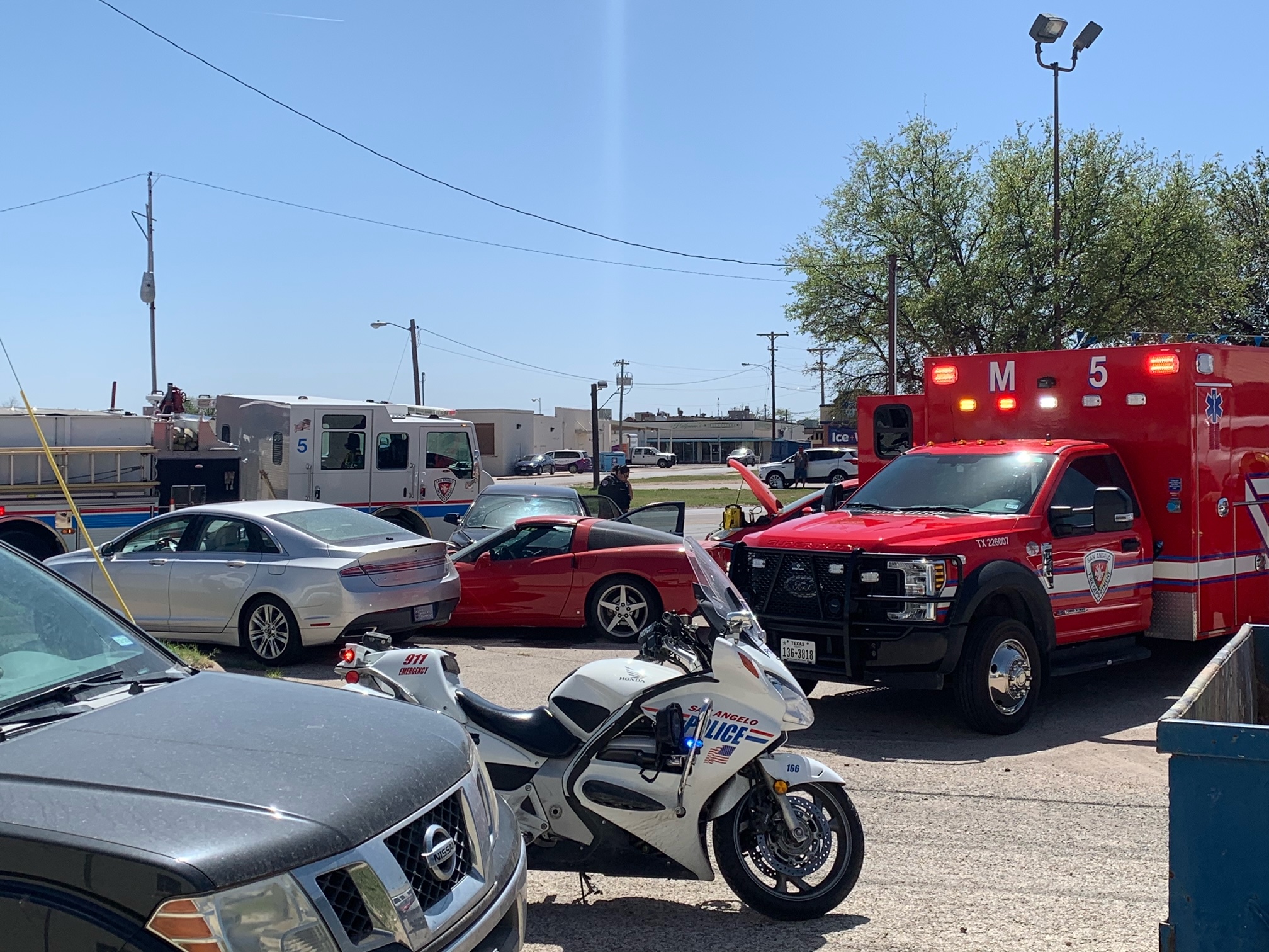 Corvette Mangled in Used Car Lot Crash (LIVE! Photo/Matt Trammell)