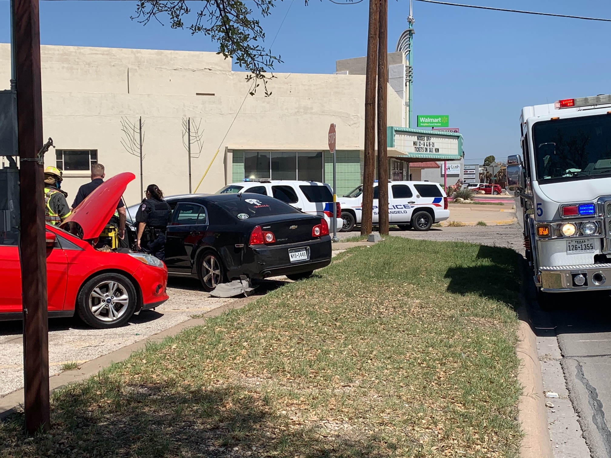 Corvette Mangled in Used Car Lot Crash (LIVE! Photo/Matt Trammell)