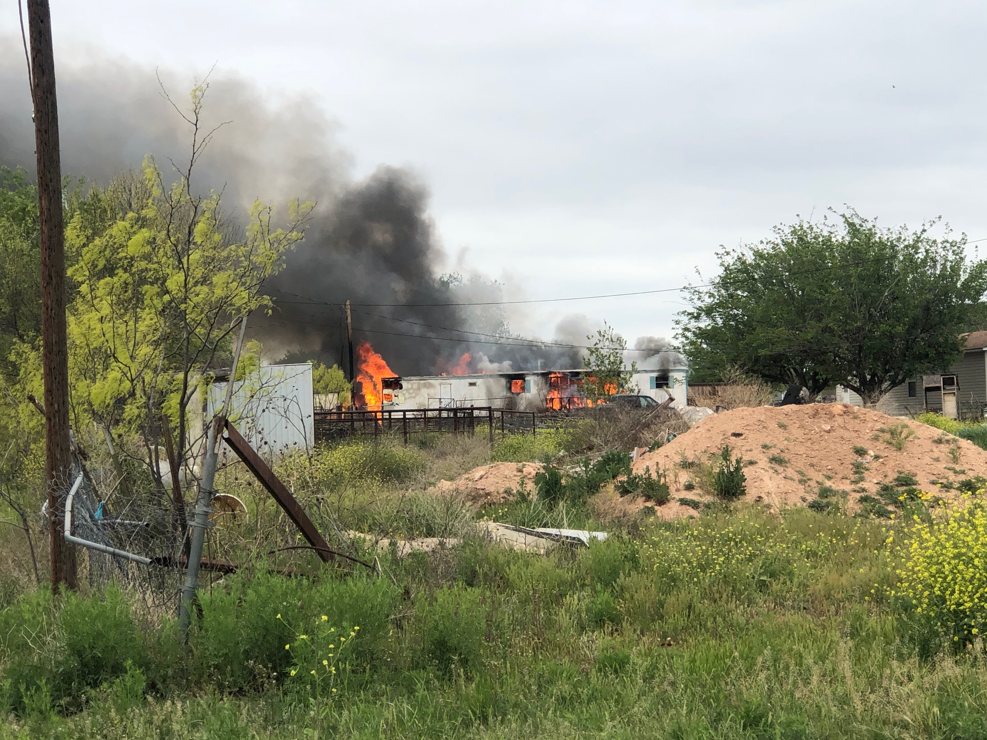 Grape Creek Trailer House Engulfed in Fire (LIVE! Photo/Sonia Ramirez)