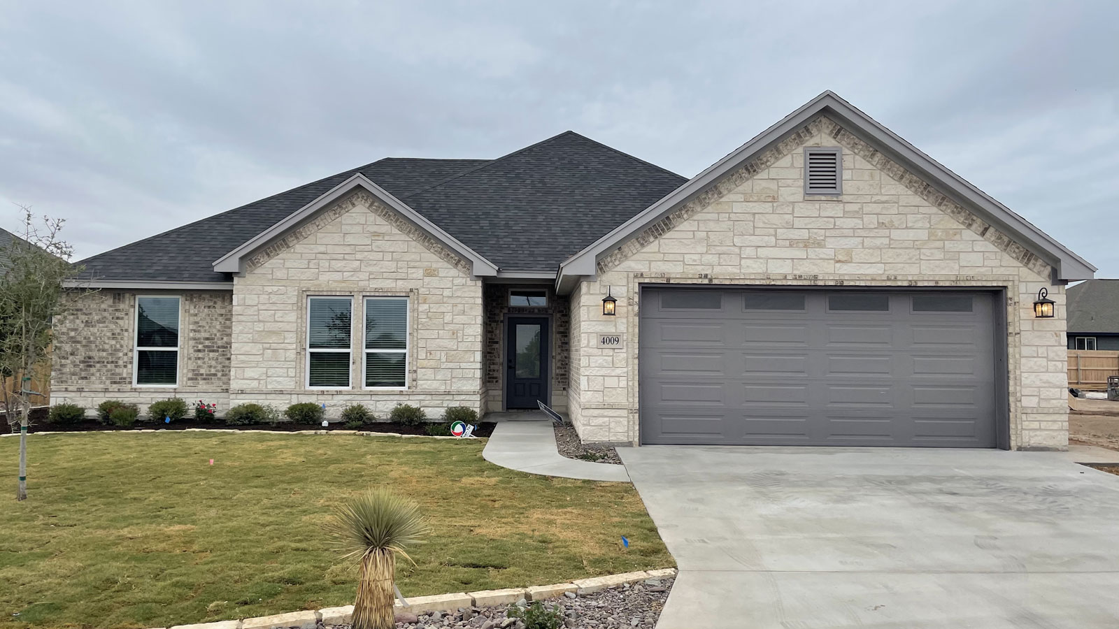 AB Builders presents this 4/2 with 2011 sf at 4005 Caroline Ln in Baker Ranch.