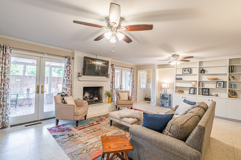 2359 Sul Ross St., San Angelo, TX 76904