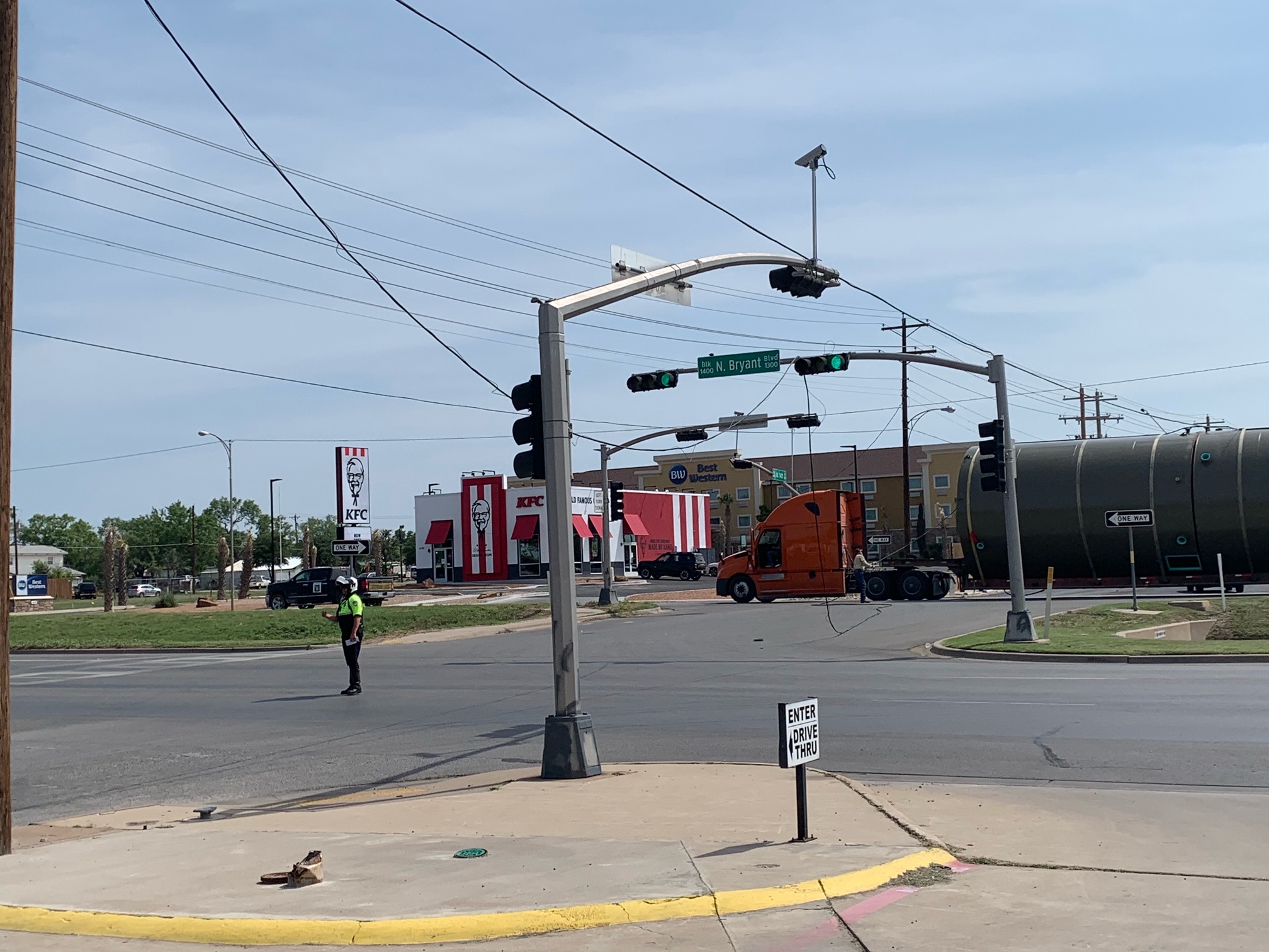 Oversized Load Takes Out Power Line (LIVE! Photo/Matt Trammell)