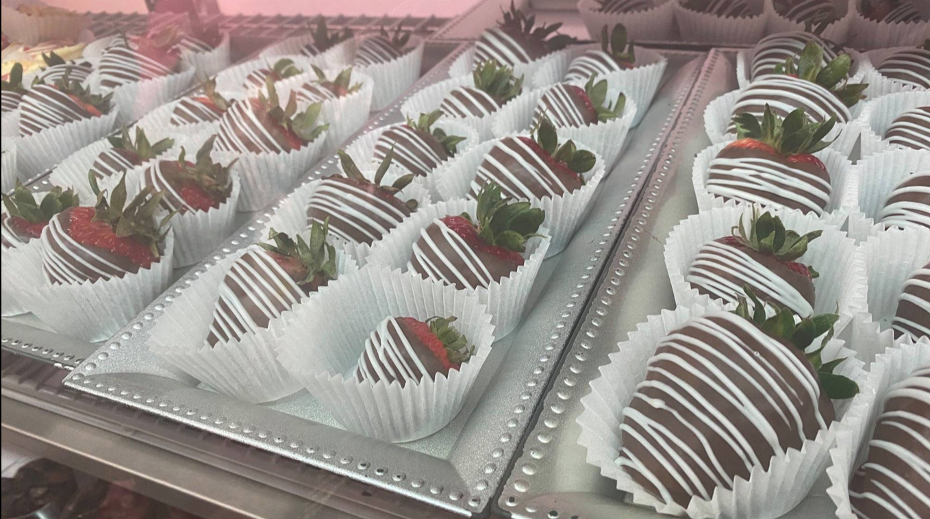 Chocolate Dip &amp; Bakery