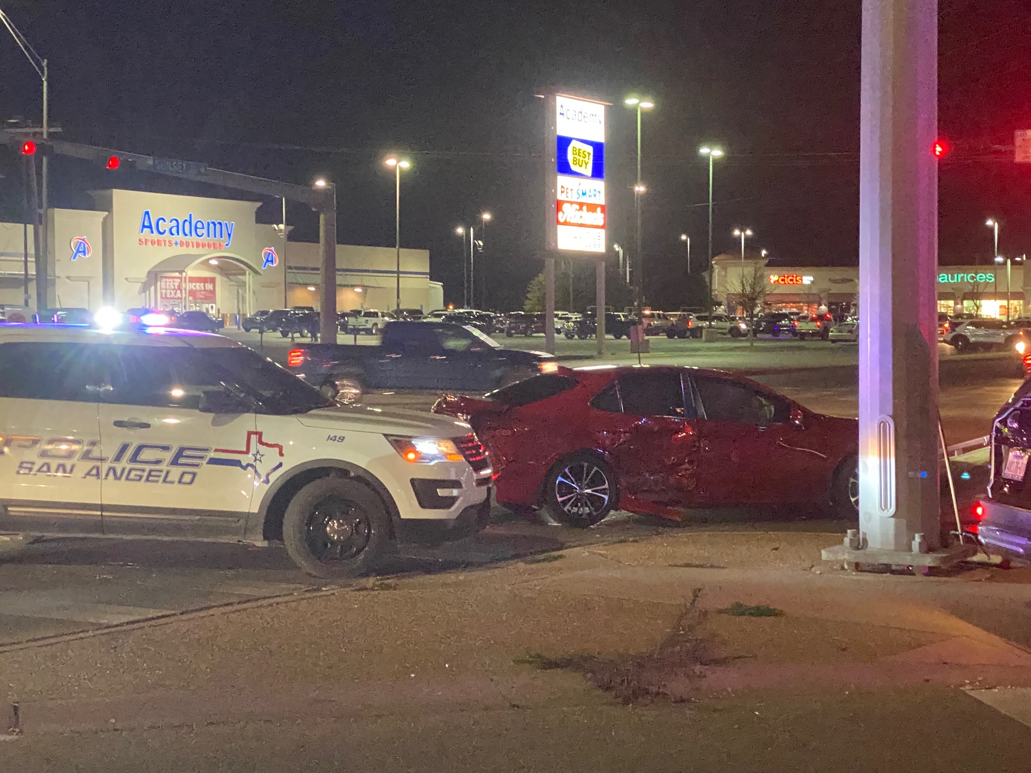 Crash Sherwood Way at Sunset (LIVE! Photo/James Bouligny)