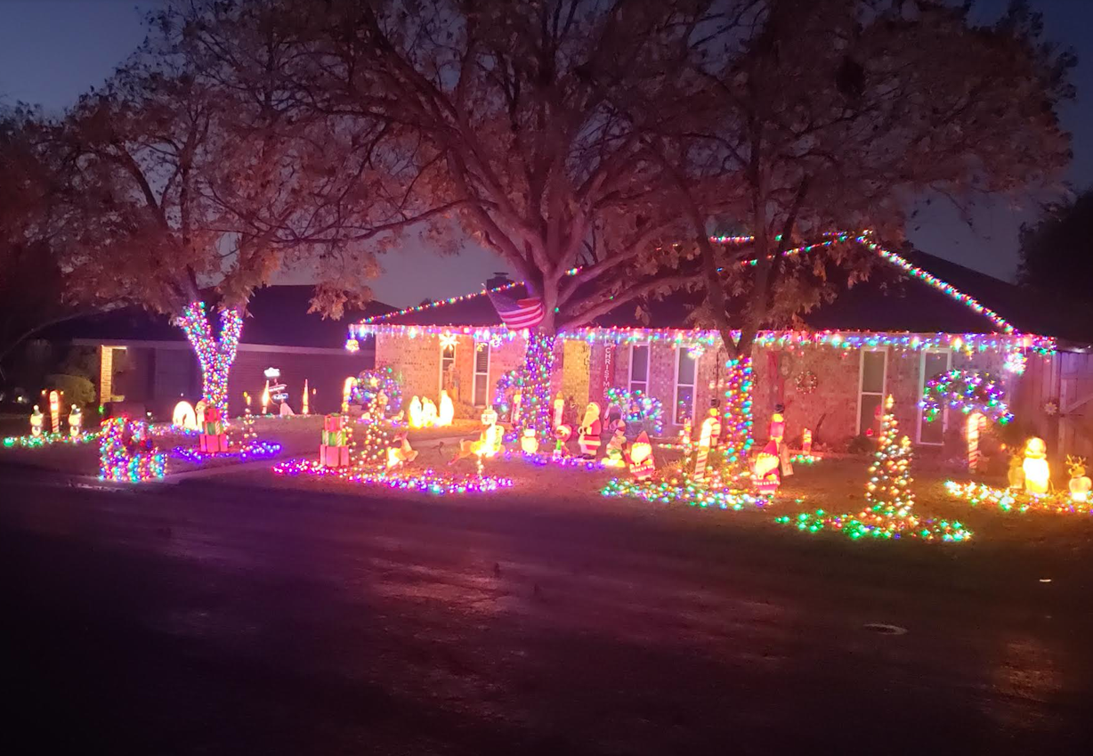 WINNER: The Best Christmas Lights in San Angelo