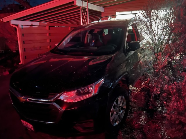 Culver House Crash (LIVE! Photo/JOE HYDE)