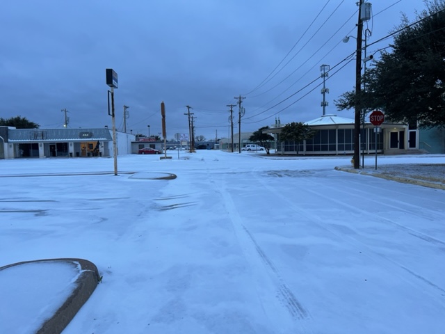 Snow Covers Roadways 2/3/2022 (LIVE! Photo/Yantis Green)