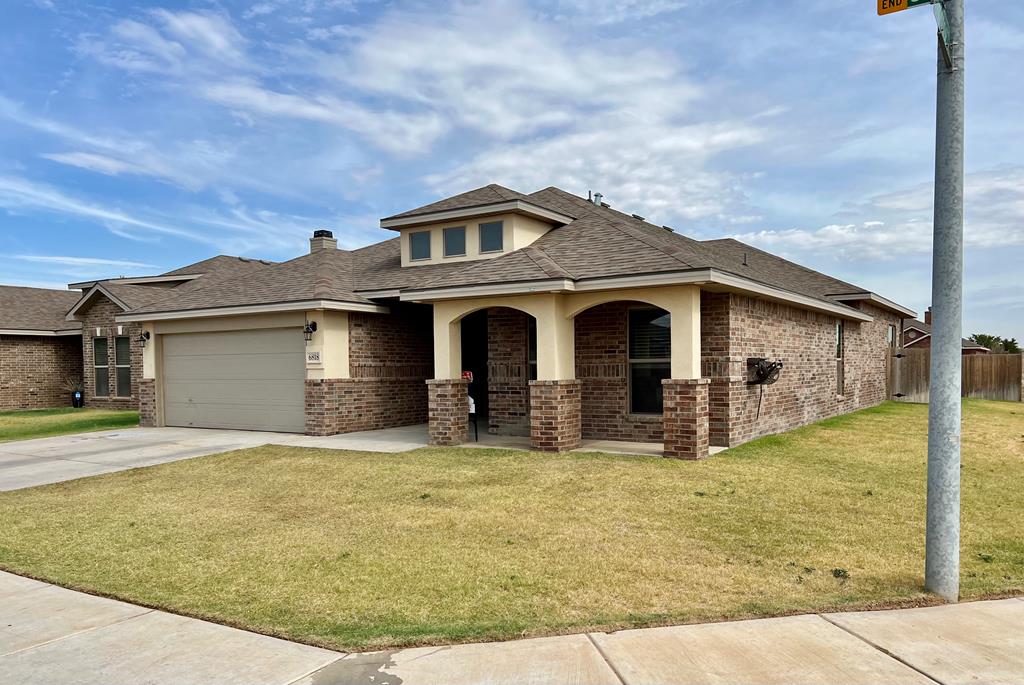 6818 38th St Lubbock, TX 79407