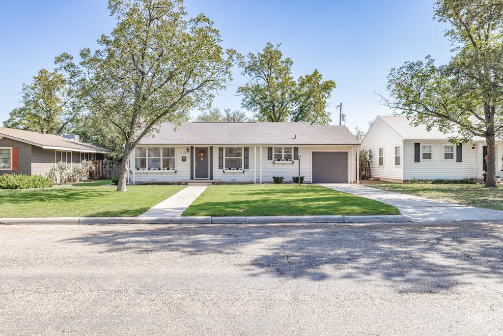 2305 W Ave J San Angelo, TX 76901