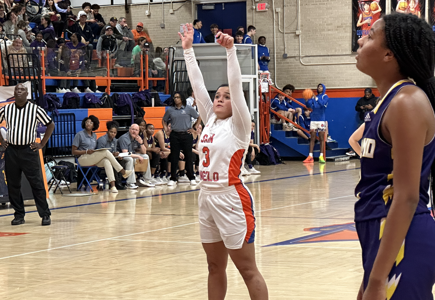 Lady Cats' Alyssa Barron Lady Cats' Alyssa Barron