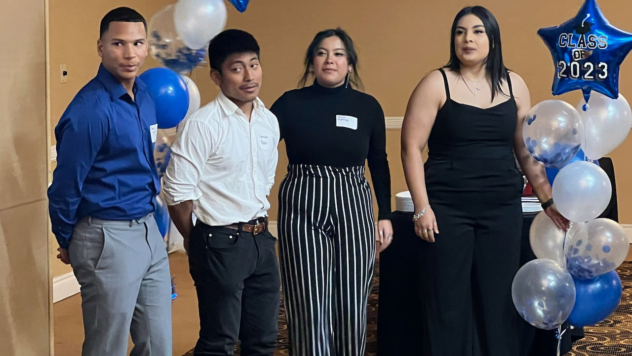 (L-R) Taven White ($500 scholarship); Giovani Pablo ($500 scholarship); Mariah Martinez (won a balloon bouquet); and Victoria Enriquez (won a balloon bouquet) (L-R) Taven White ($500 scholarship); Giovani Pablo ($500 scholarship); Mariah Martinez (won a balloon bouquet); and Victoria Enriquez (won a balloon bouquet)
